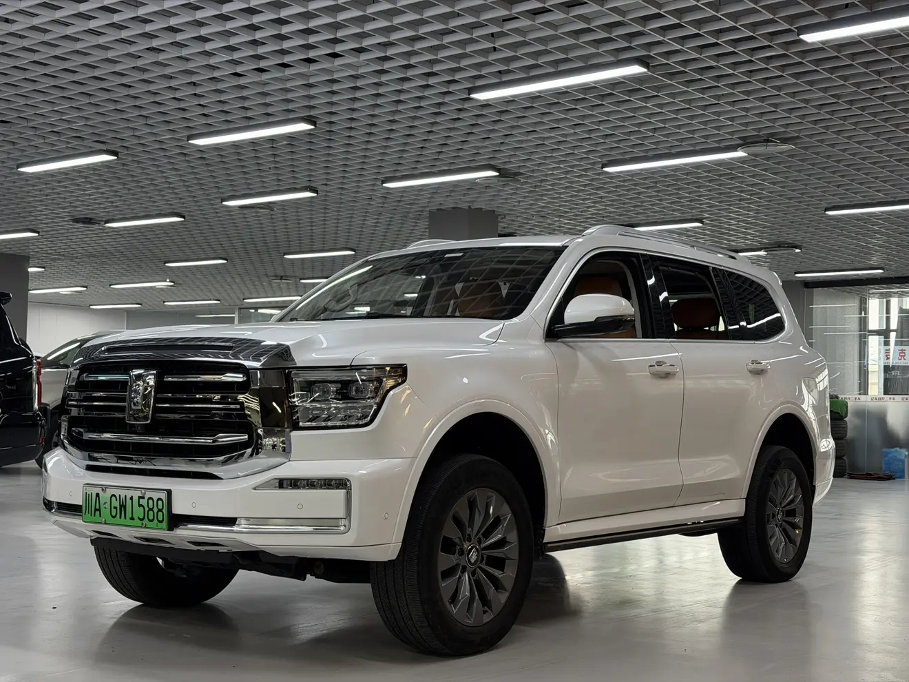 Tank 500 Hi4-T  из Китая