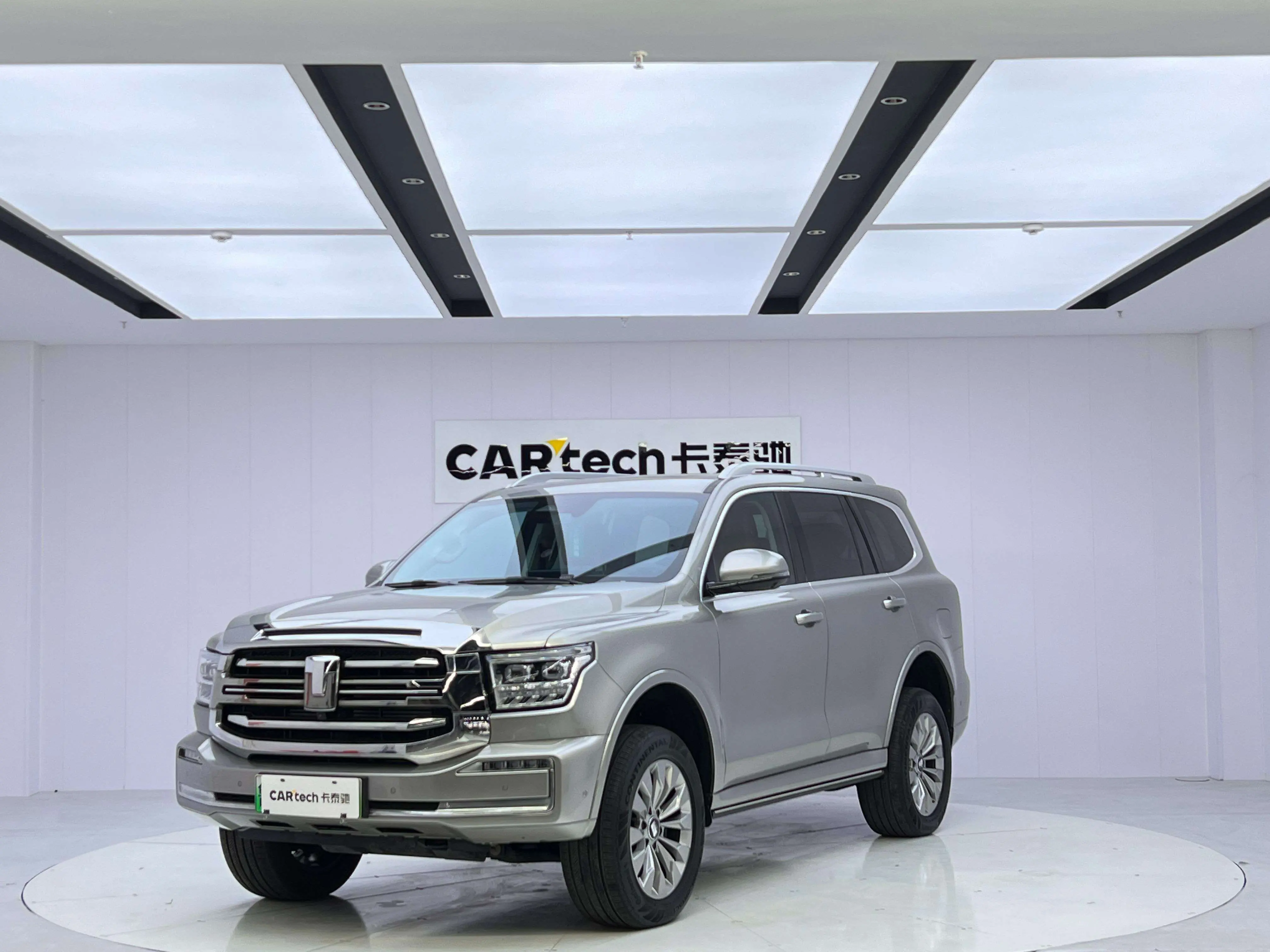 Tank 500 Hi4-T  из Китая