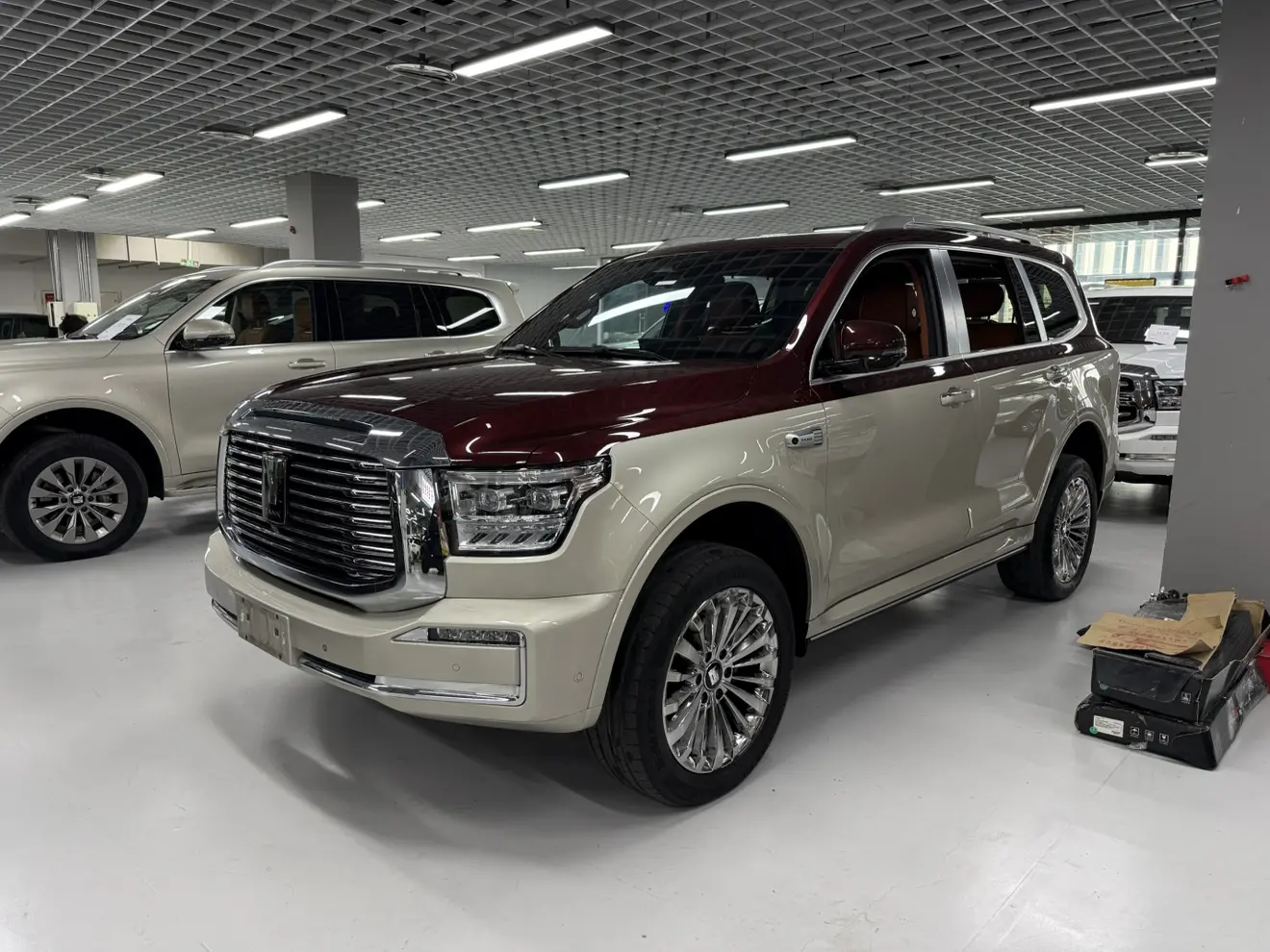 Tank 500  из Китая