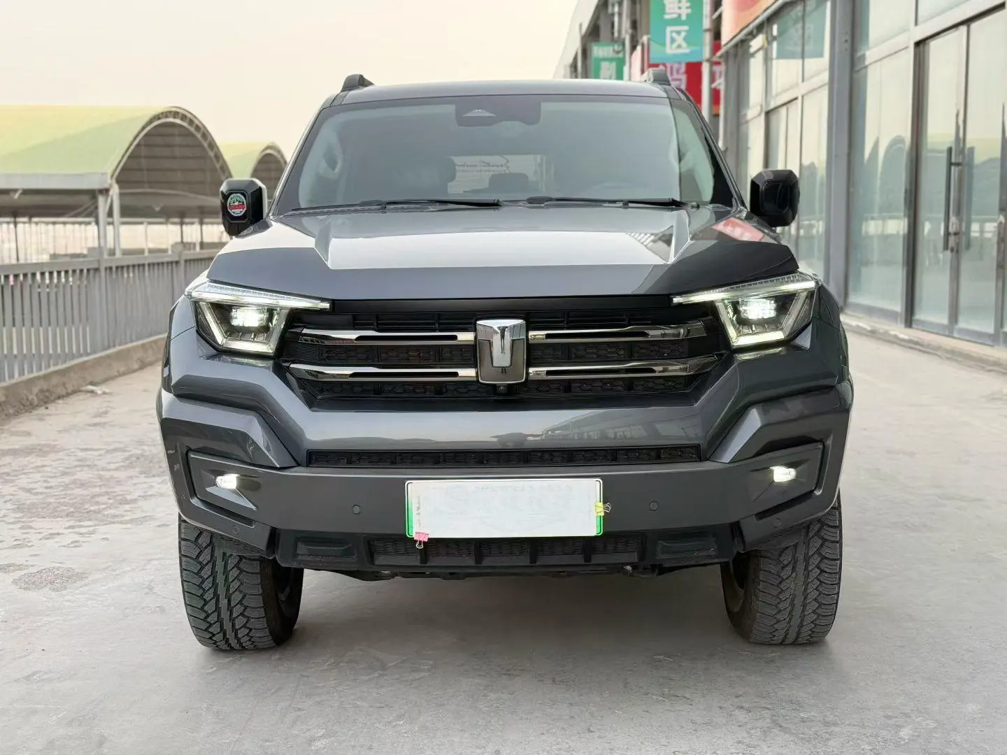 Tank 400 Hi4-T  из Китая