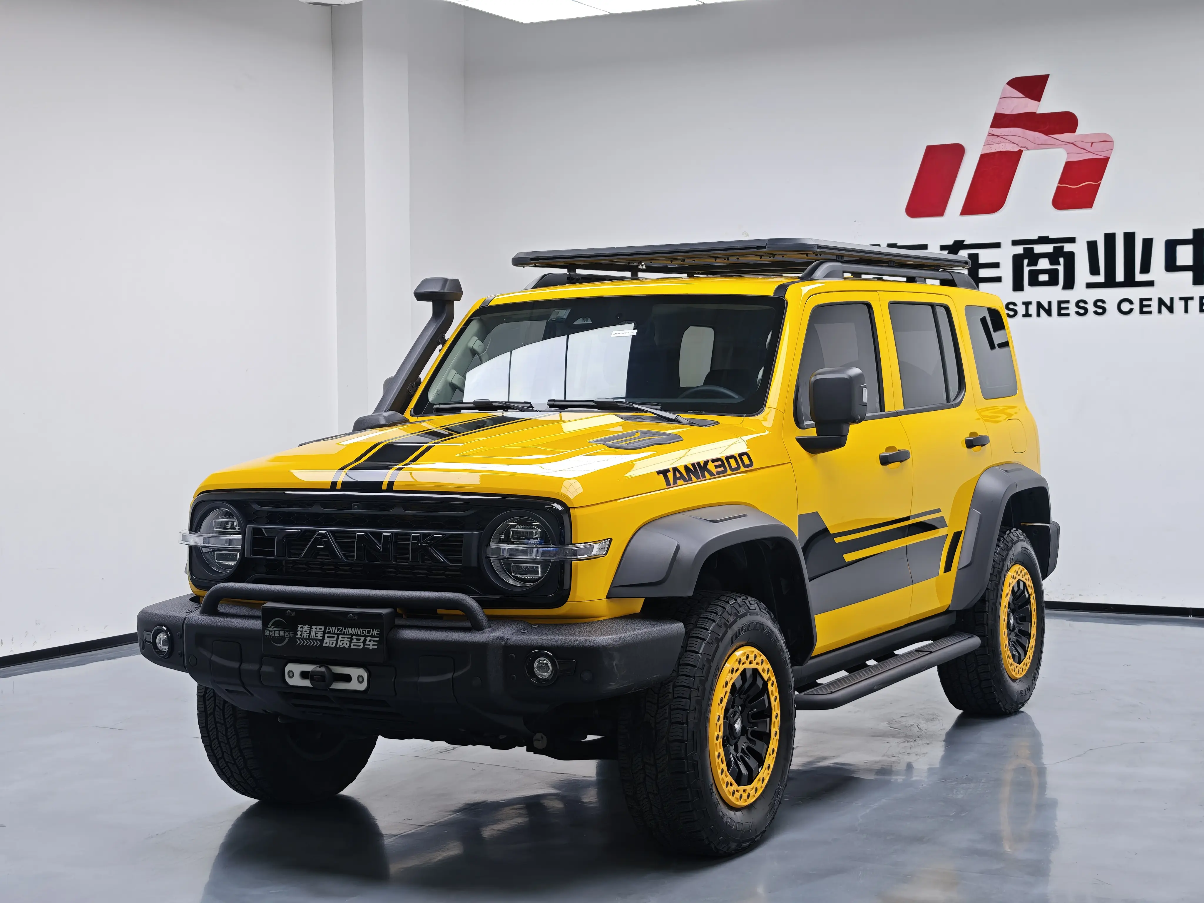 Tank 300  из Китая