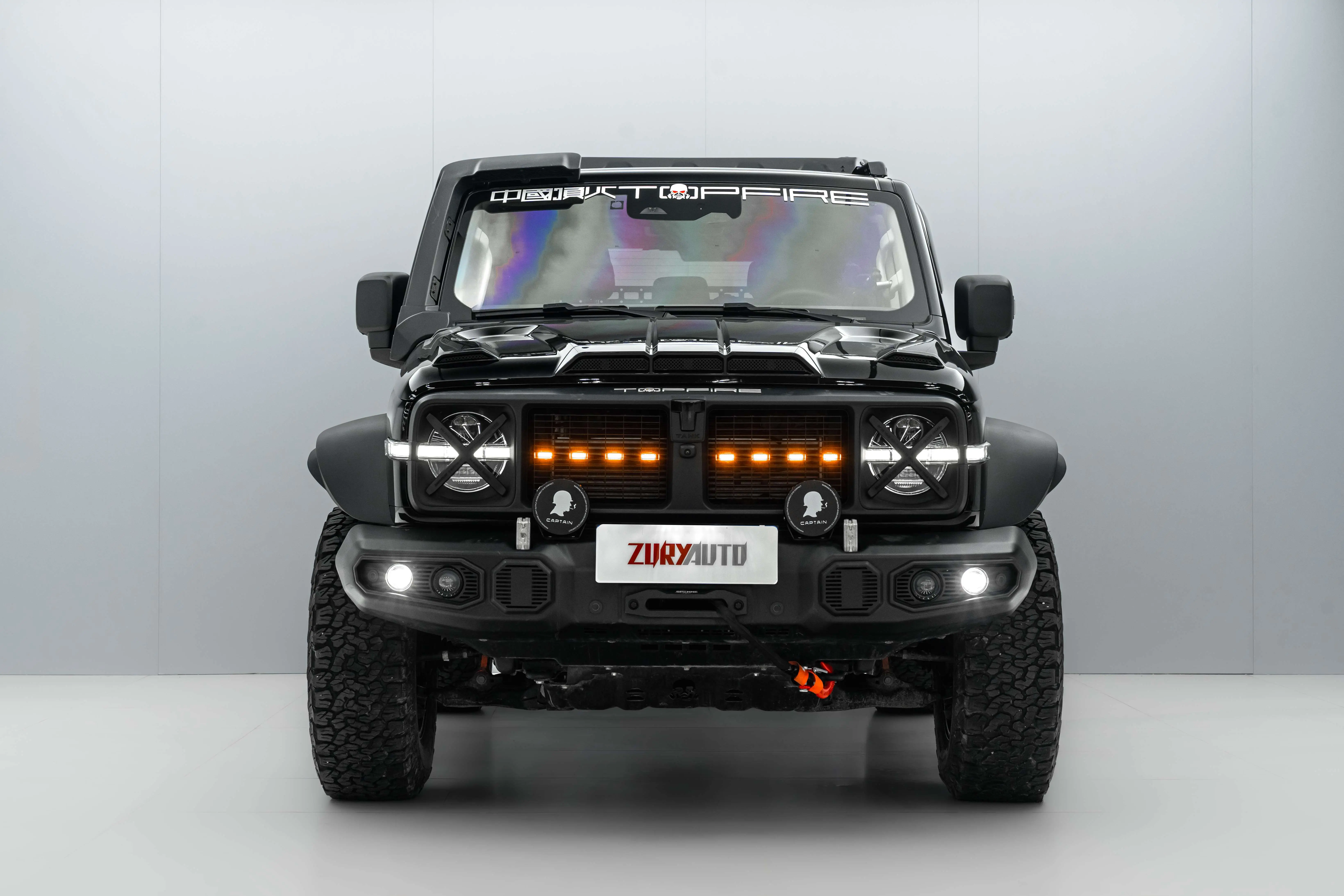 Tank 300  из Китая