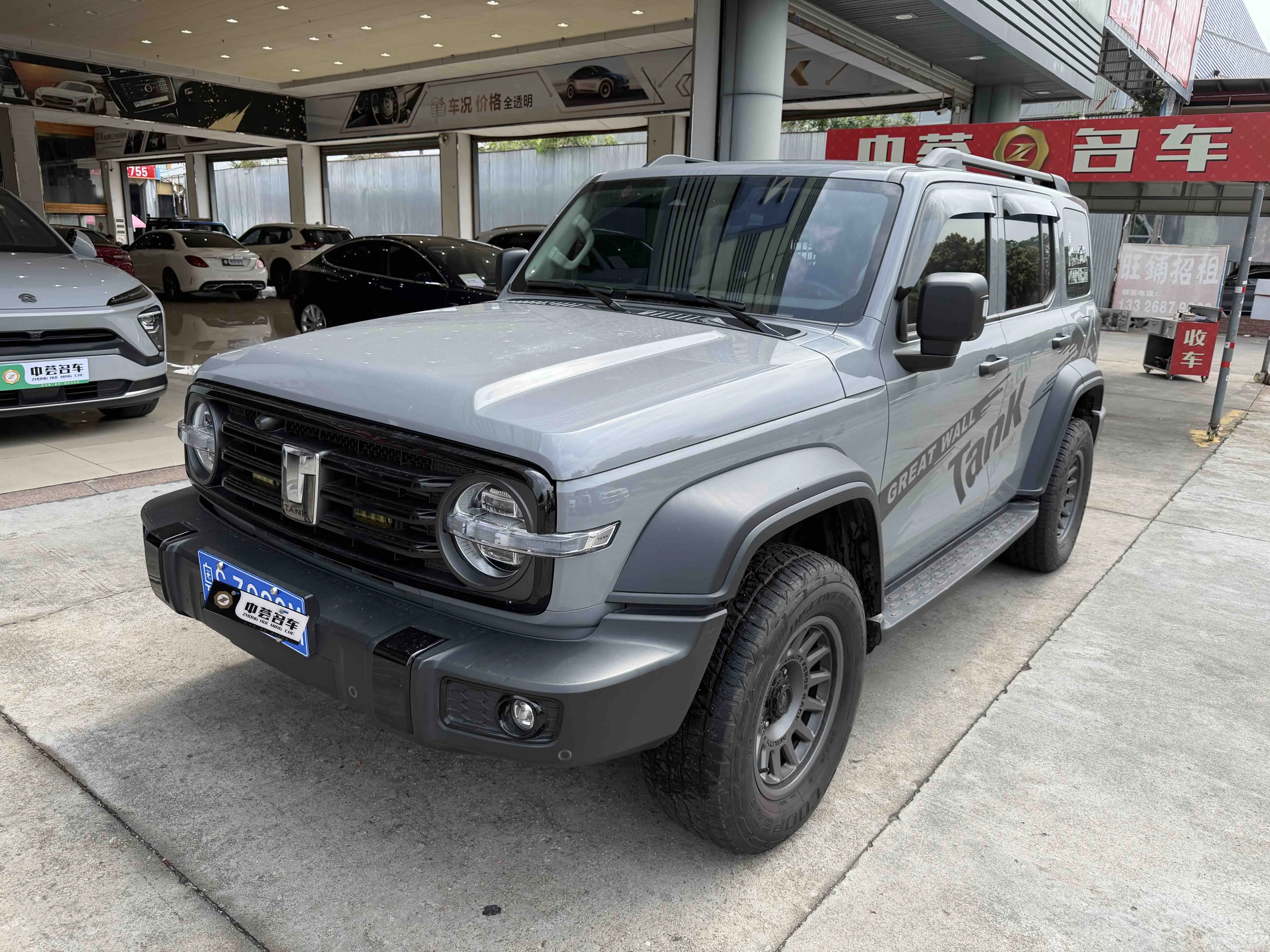 Tank 300  из Китая