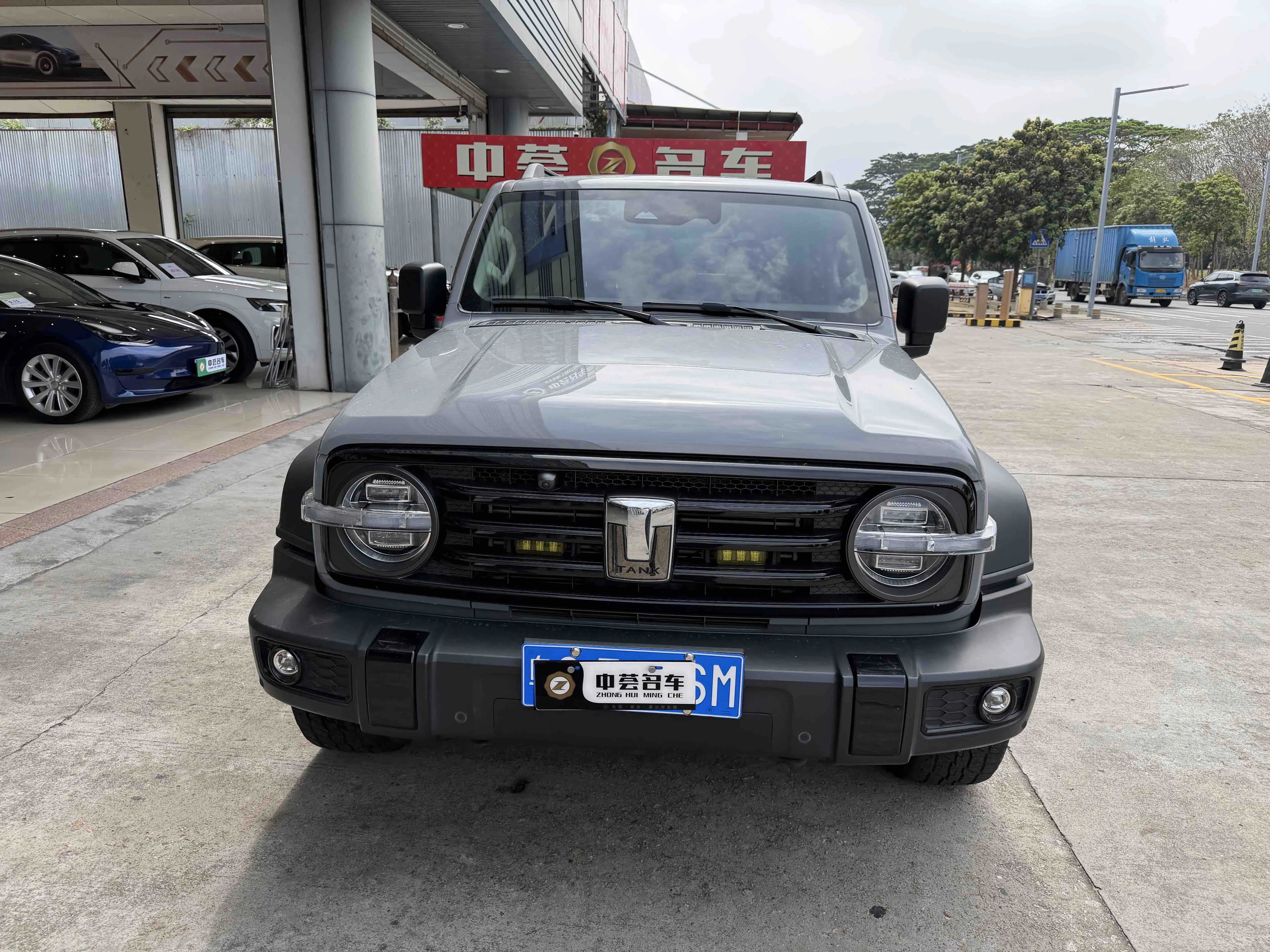 Tank 300  из Китая