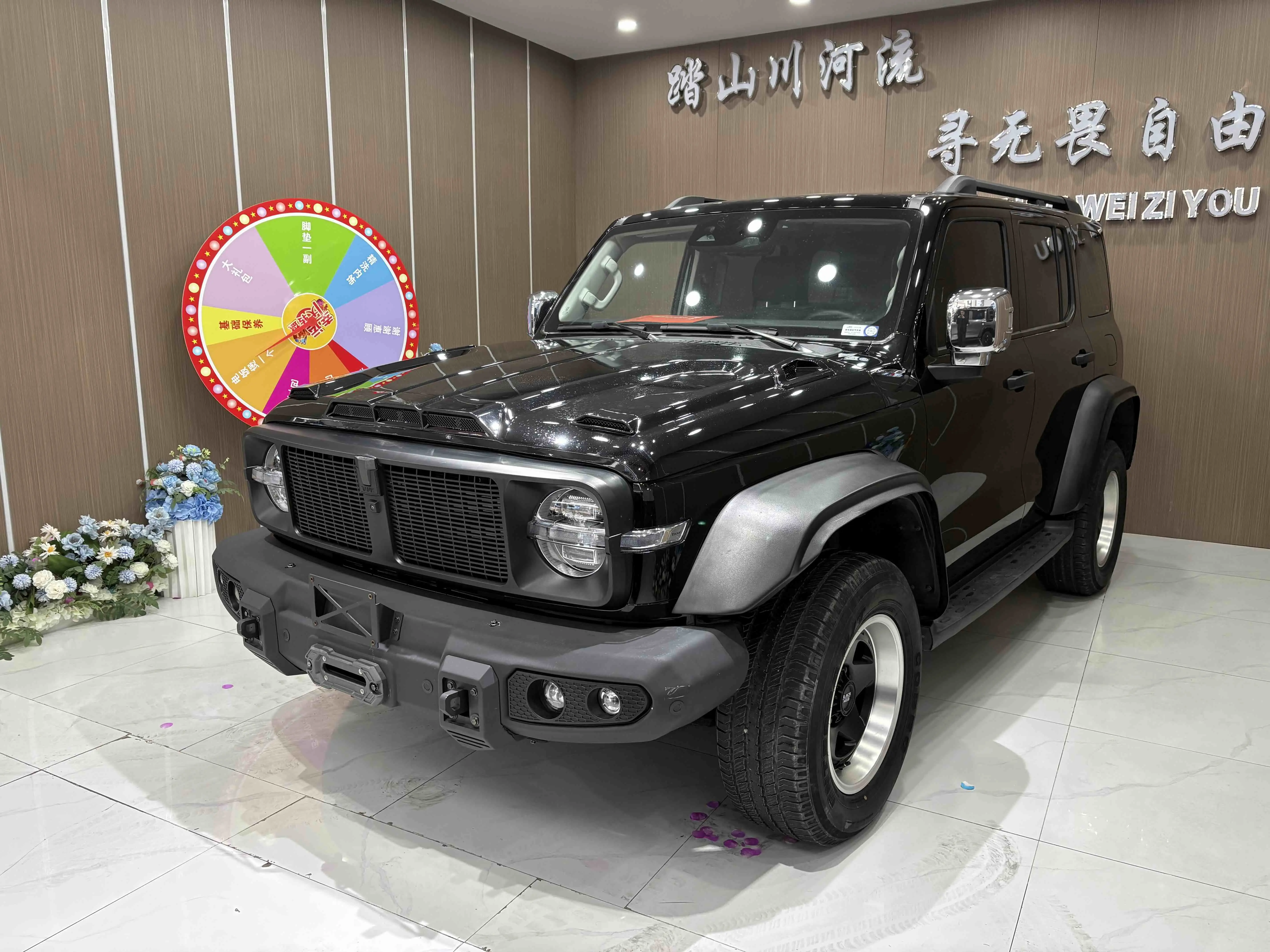 Tank 300  из Китая