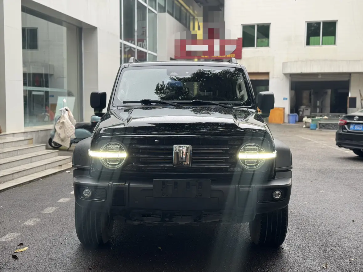 Tank 300  из Китая