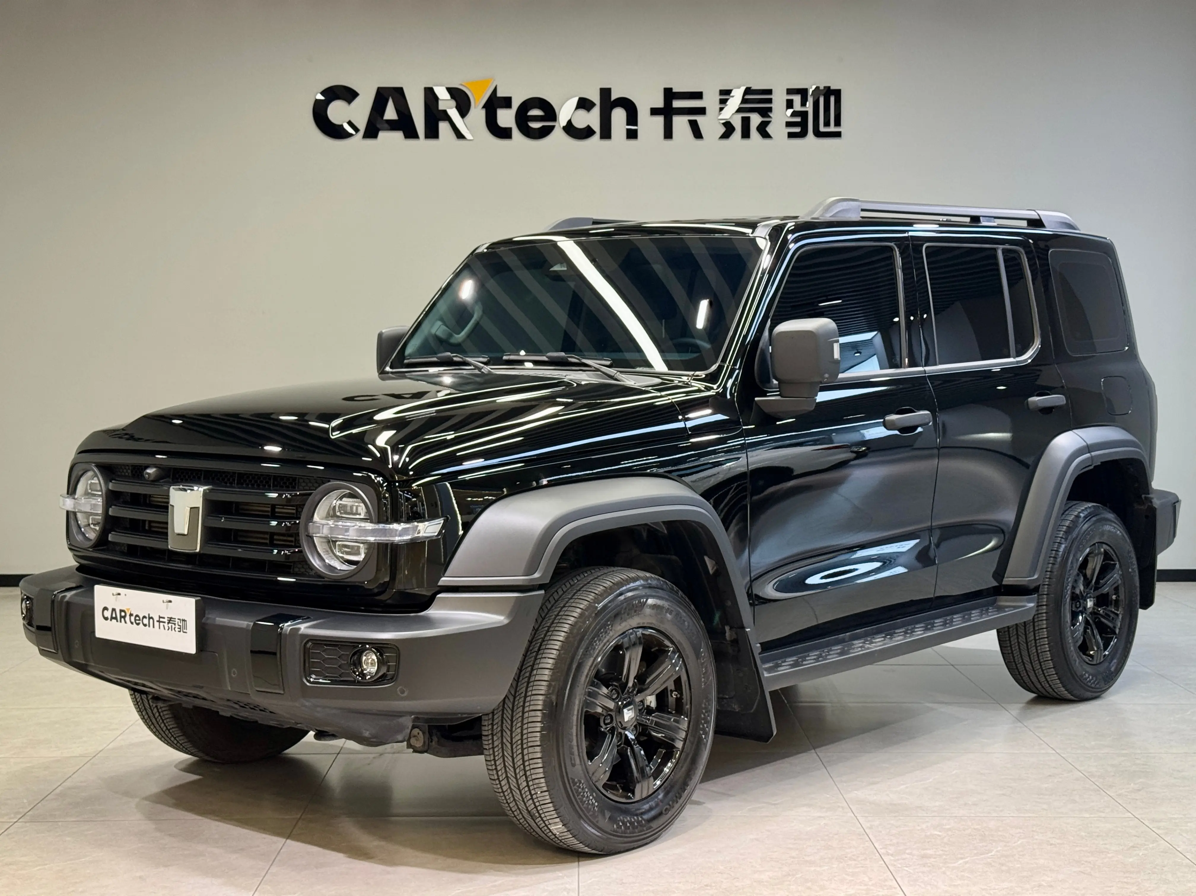 Tank 300  из Китая