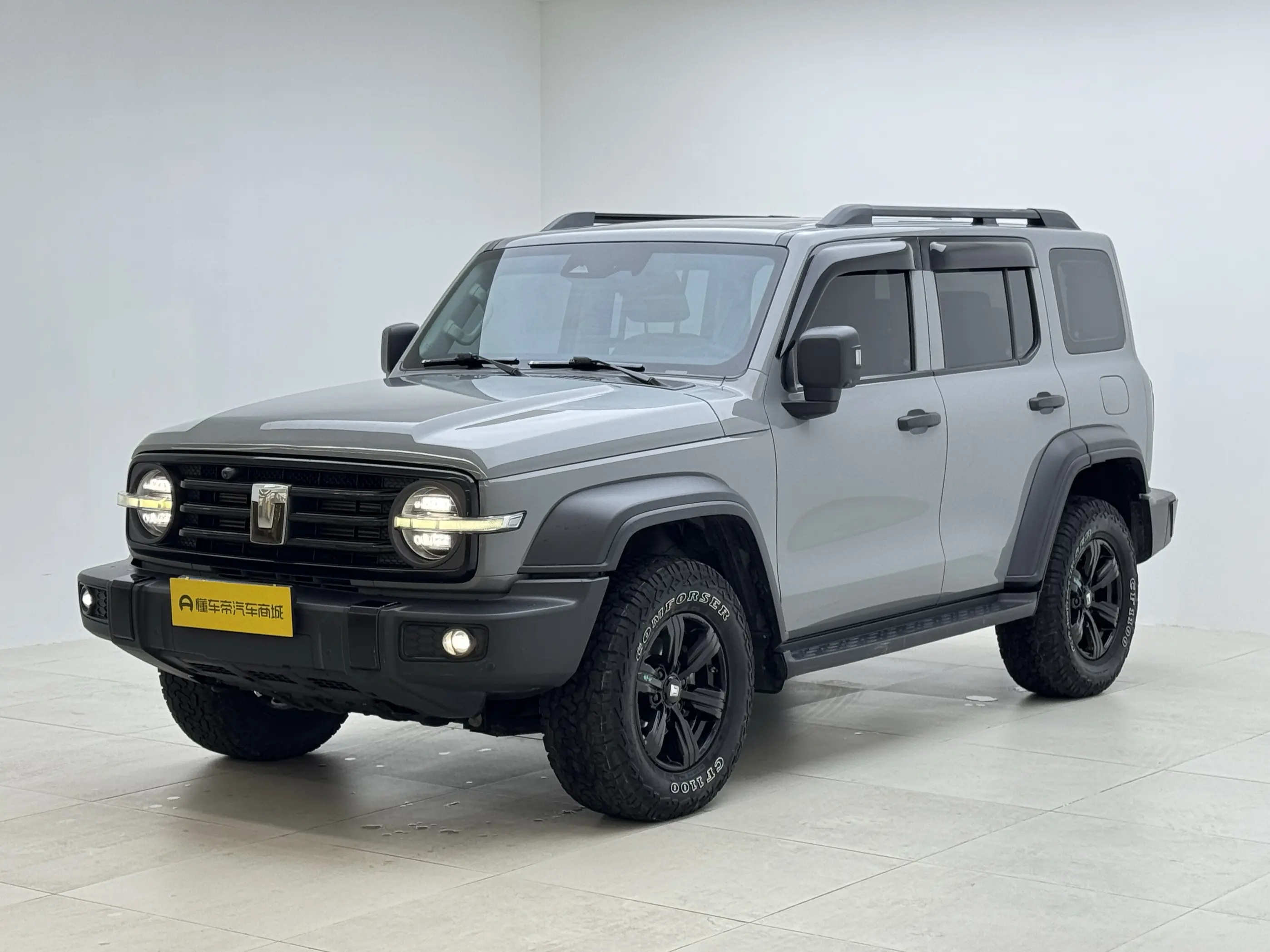 Tank 300  из Китая