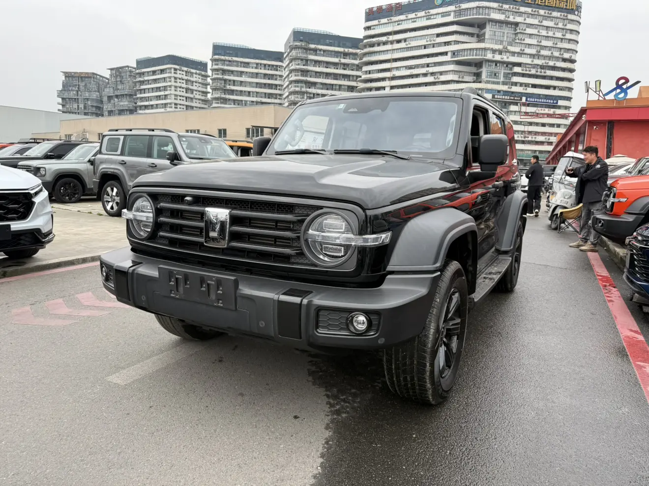 Tank 300  из Китая