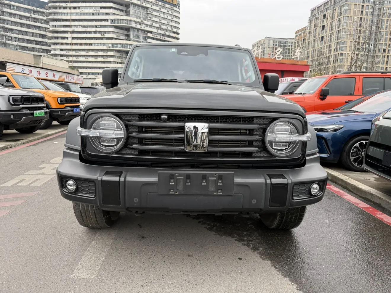 Tank 300  из Китая