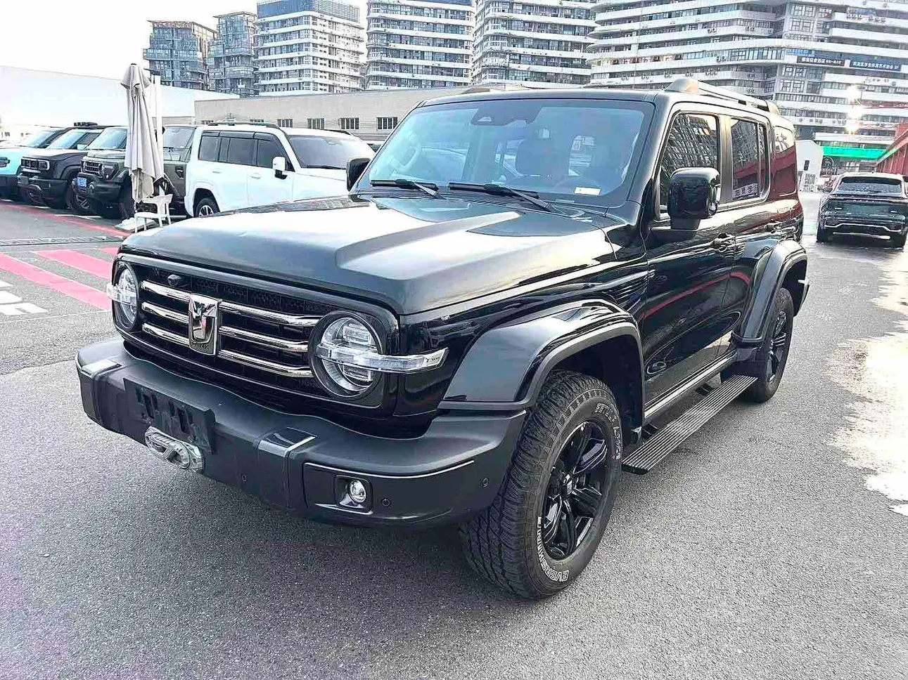 Tank 300  из Китая