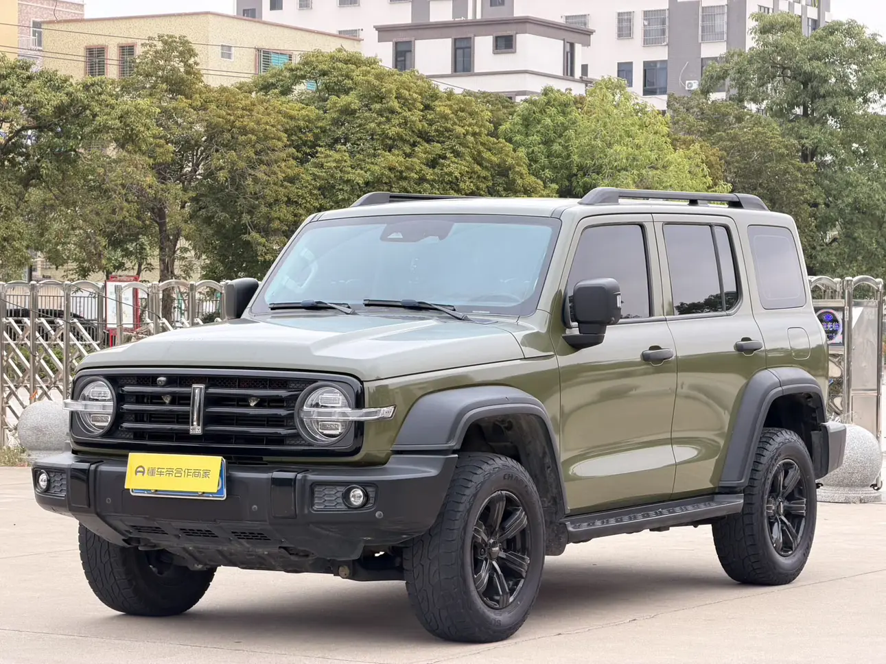 Tank 300  из Китая