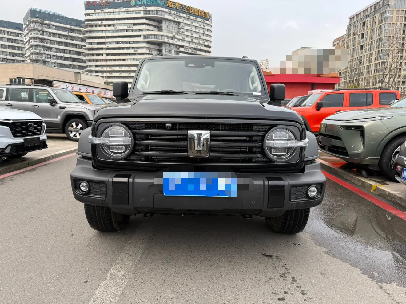 Tank 300  из Китая