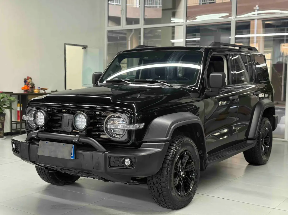 Tank 300  из Китая