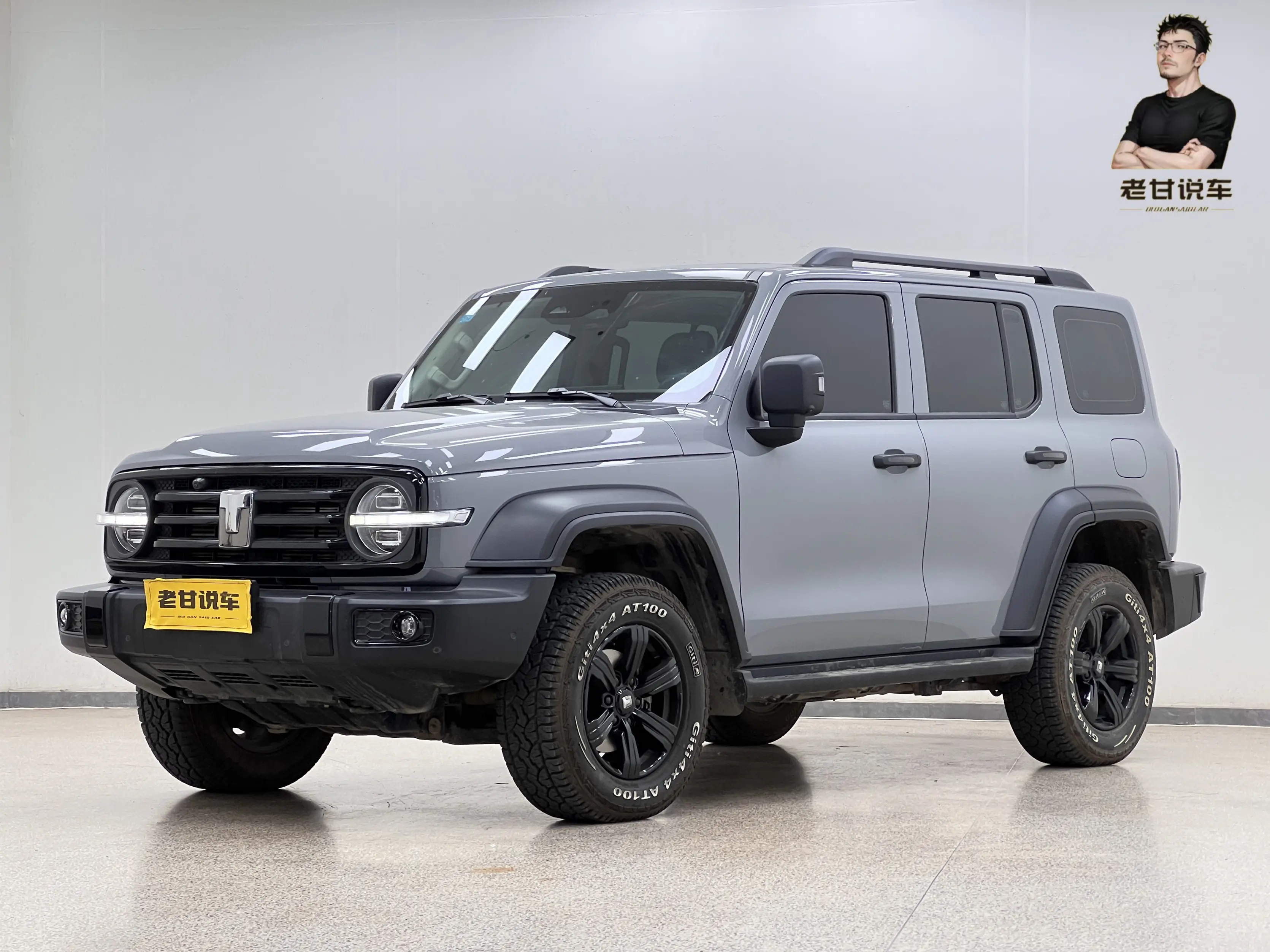 Tank 300  из Китая