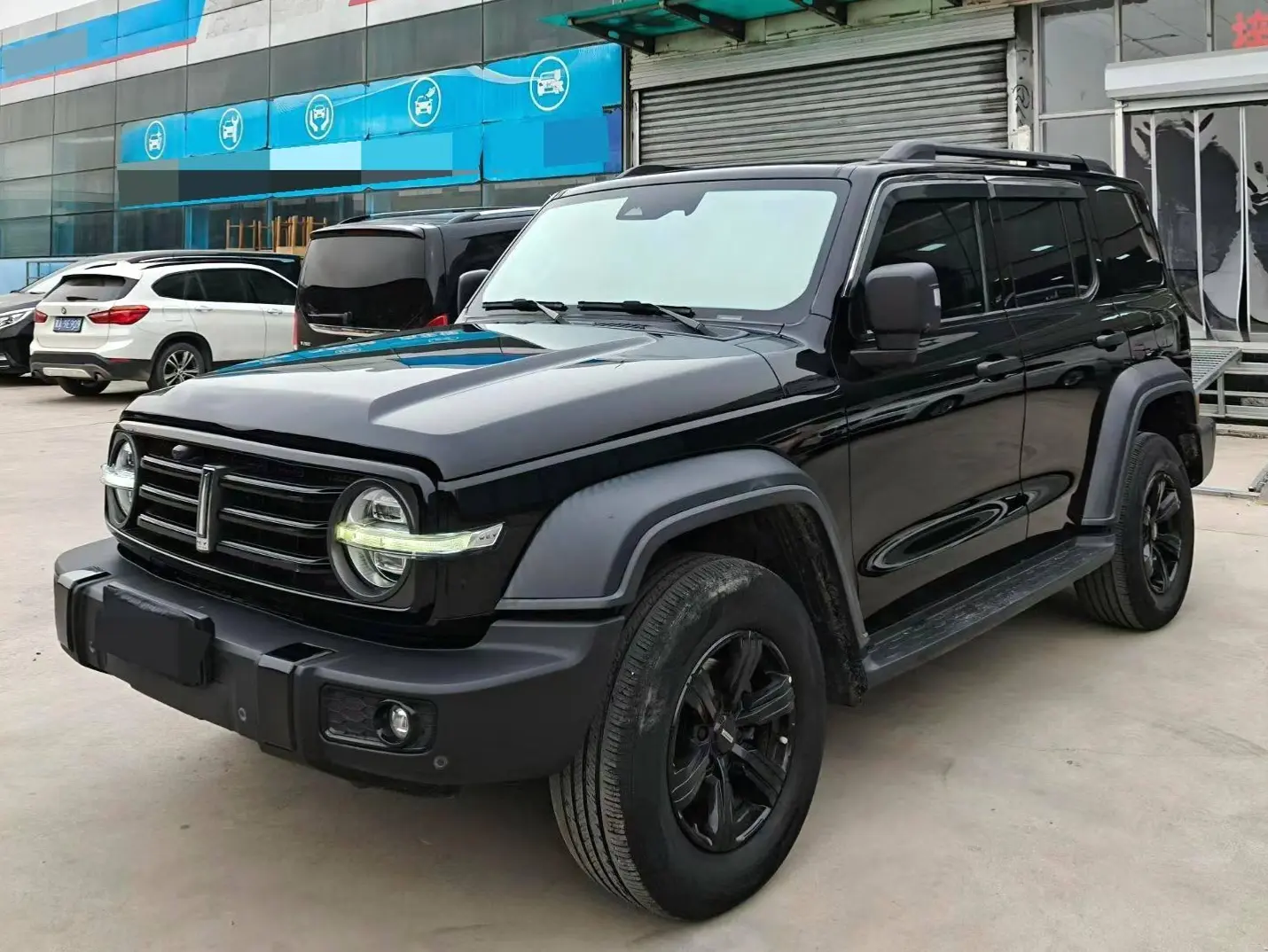 Tank 300  из Китая