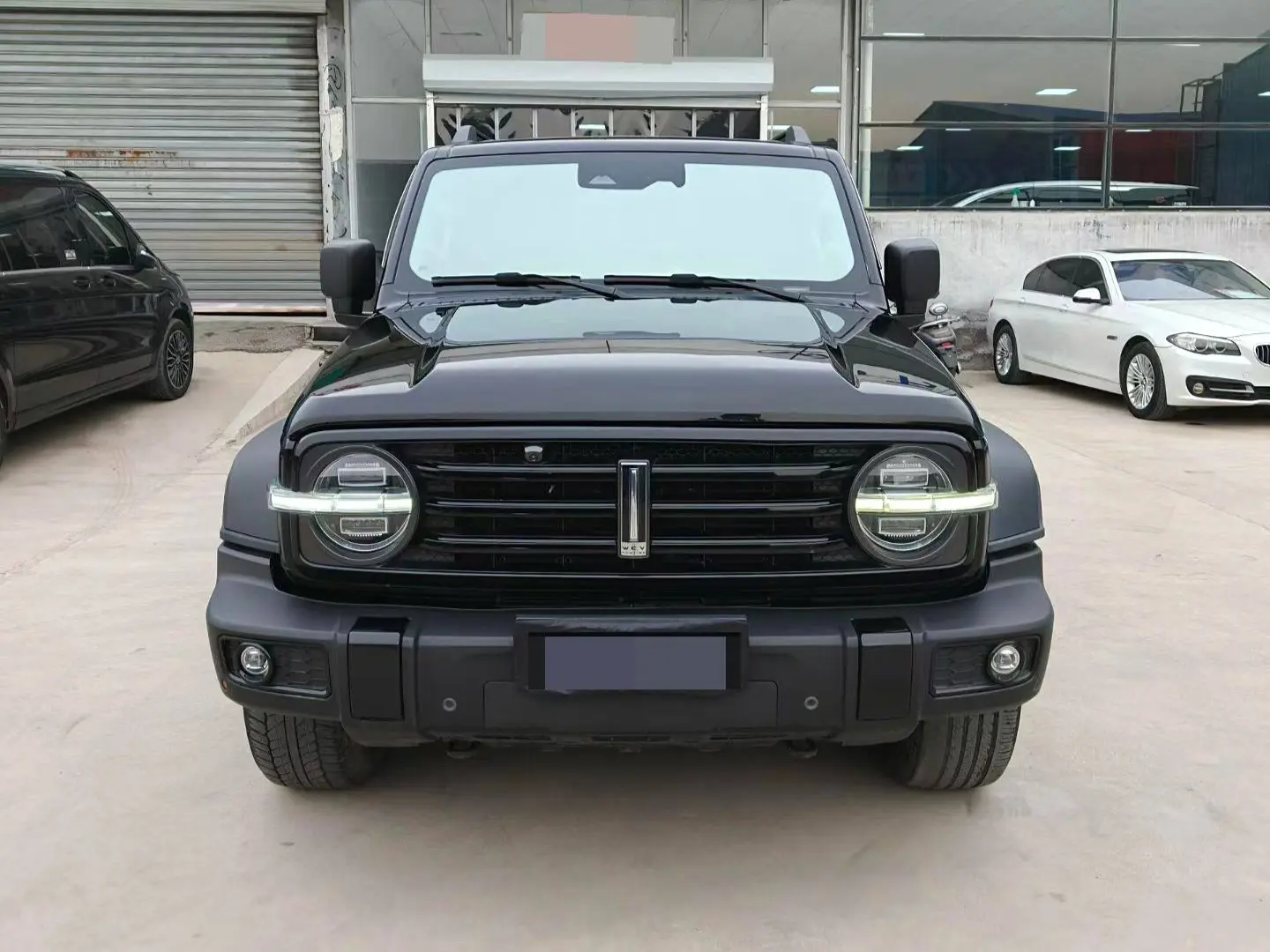 Tank 300  из Китая