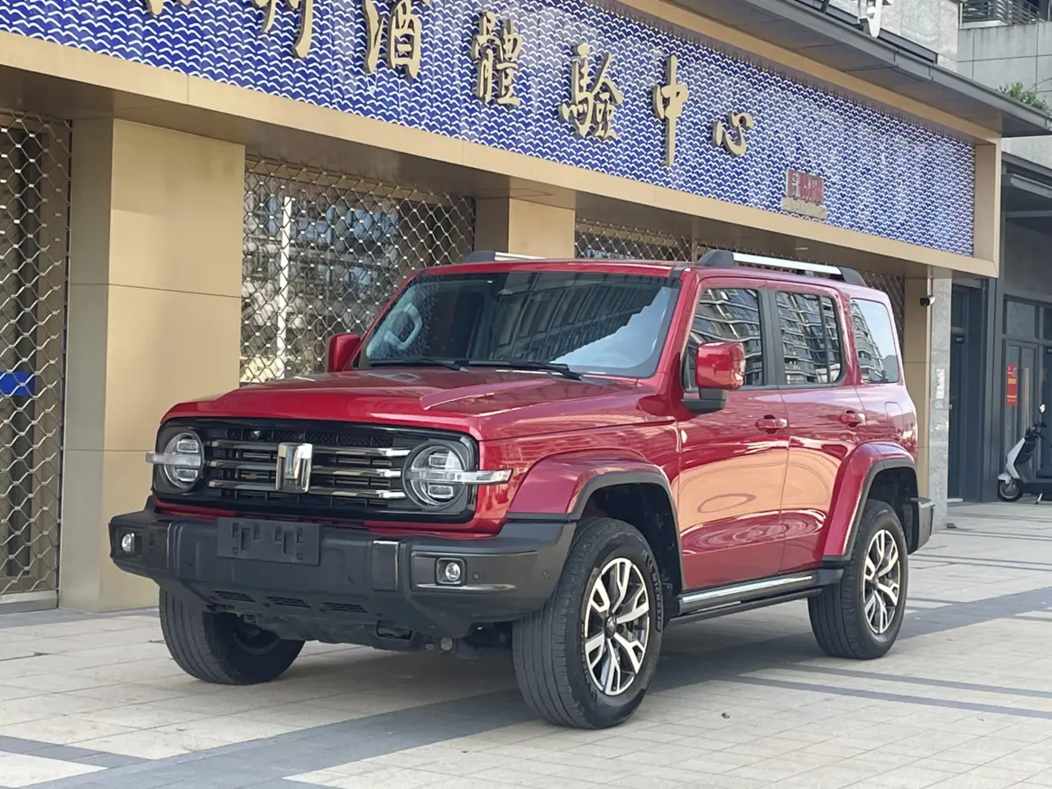 Tank 300  из Китая