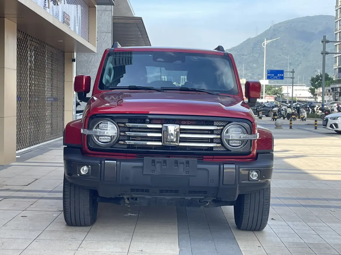 Tank 300  из Китая