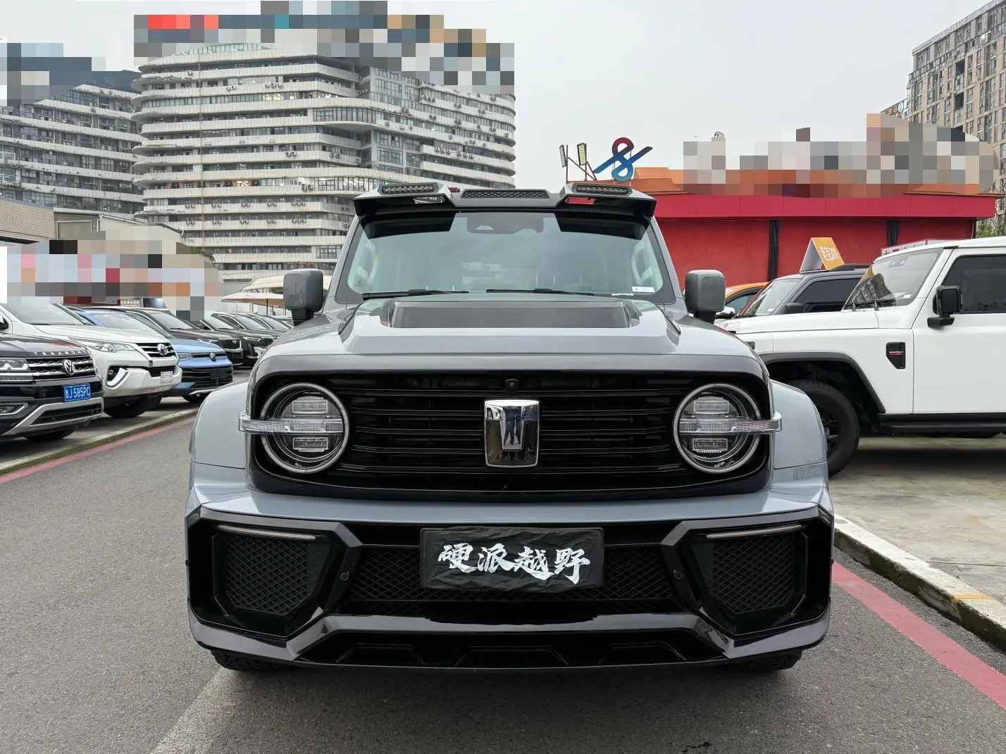 Tank 300  из Китая