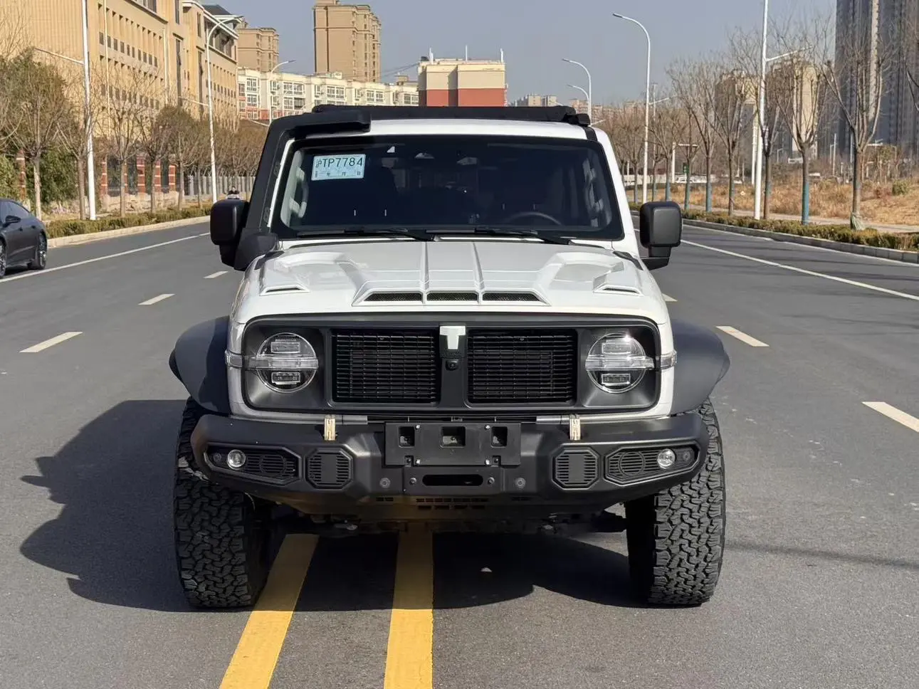 Tank 300  из Китая