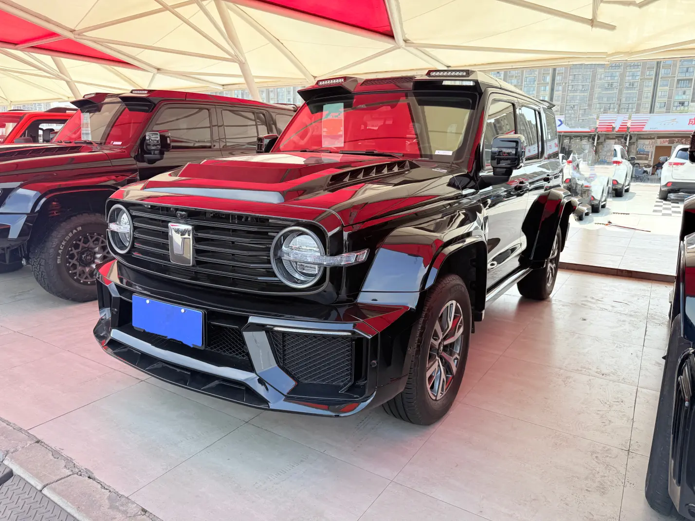 Tank 300  из Китая