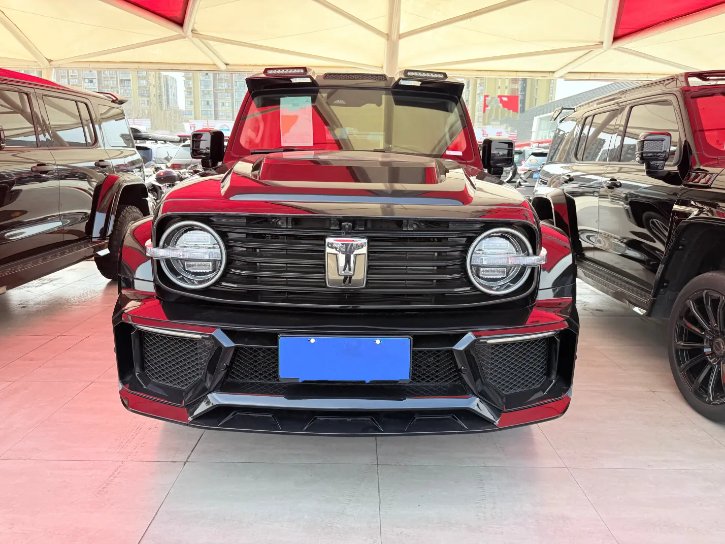 Tank 300  из Китая