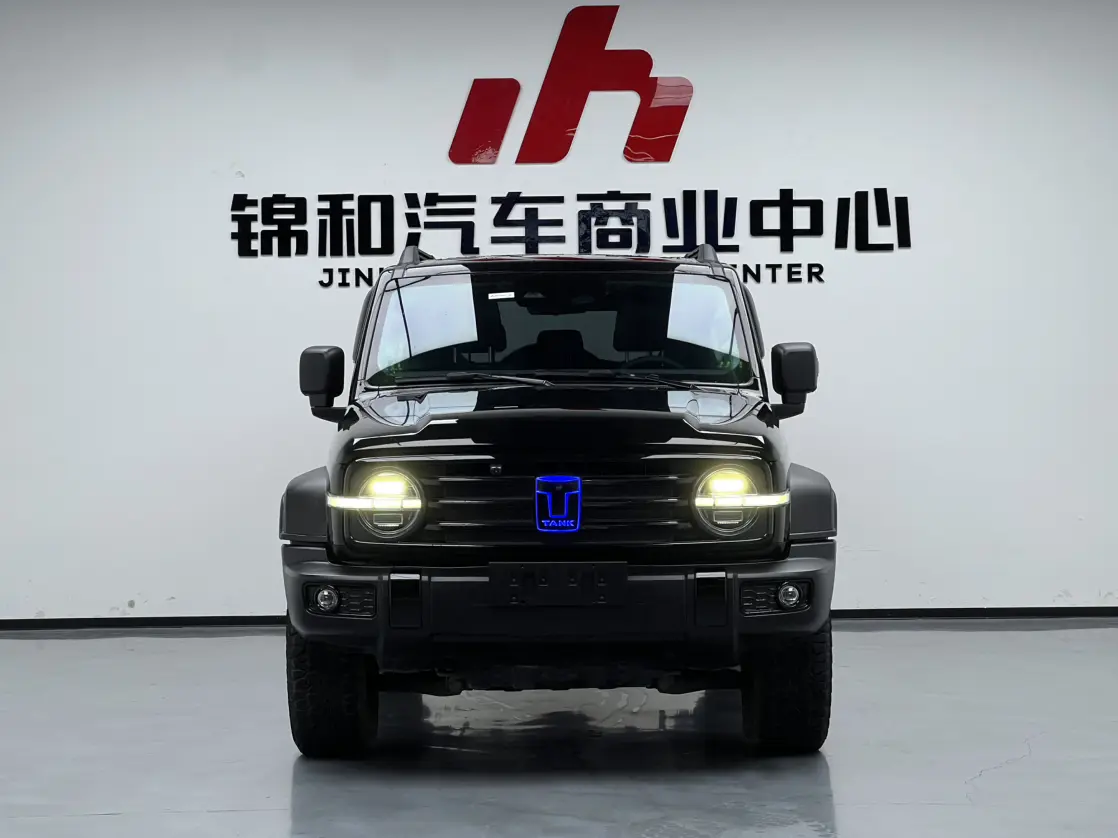 Tank 300  из Китая