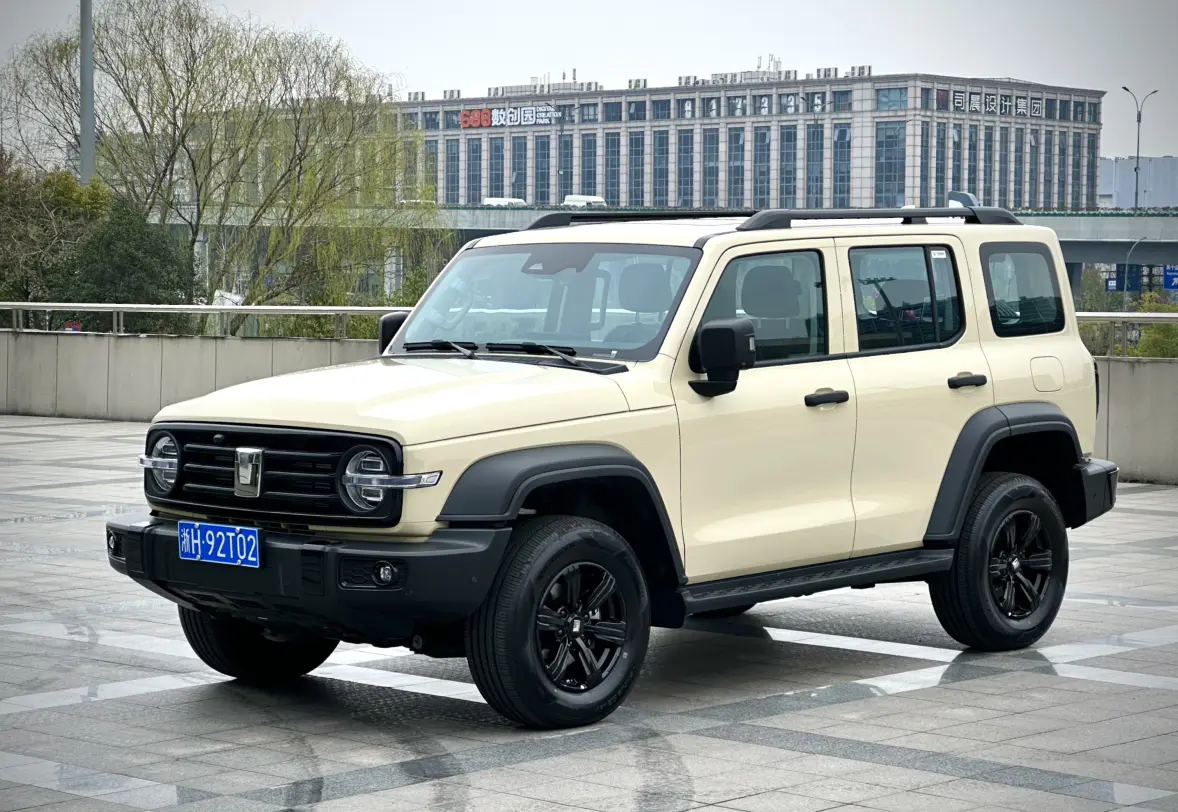 Tank 300  из Китая