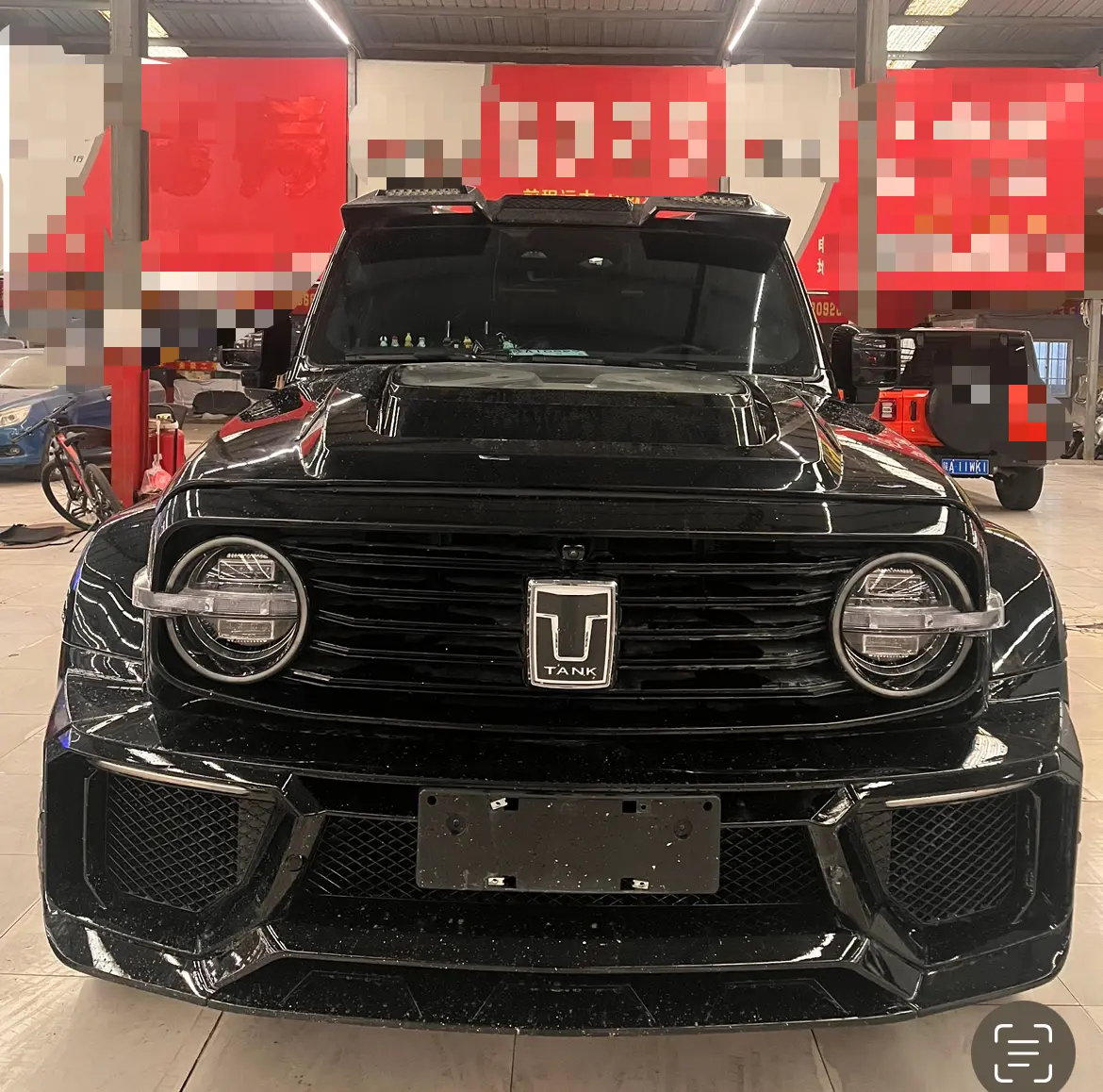 Tank 300  из Китая