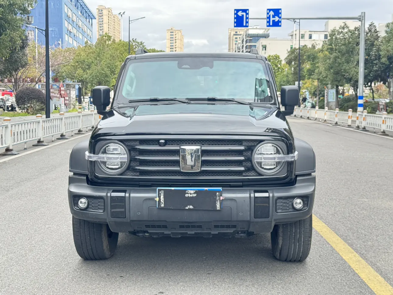 Tank 300  из Китая