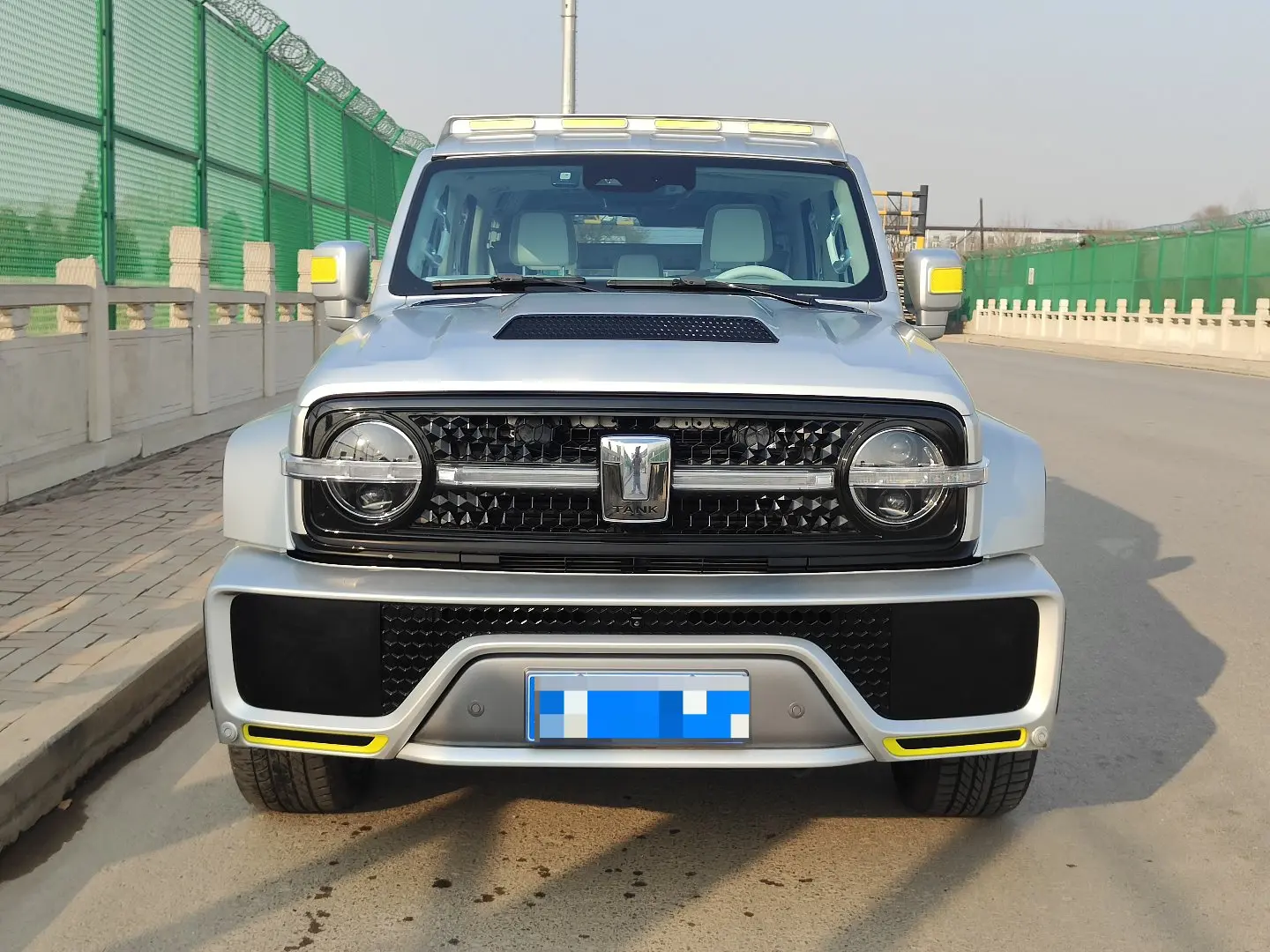 Tank 300  из Китая