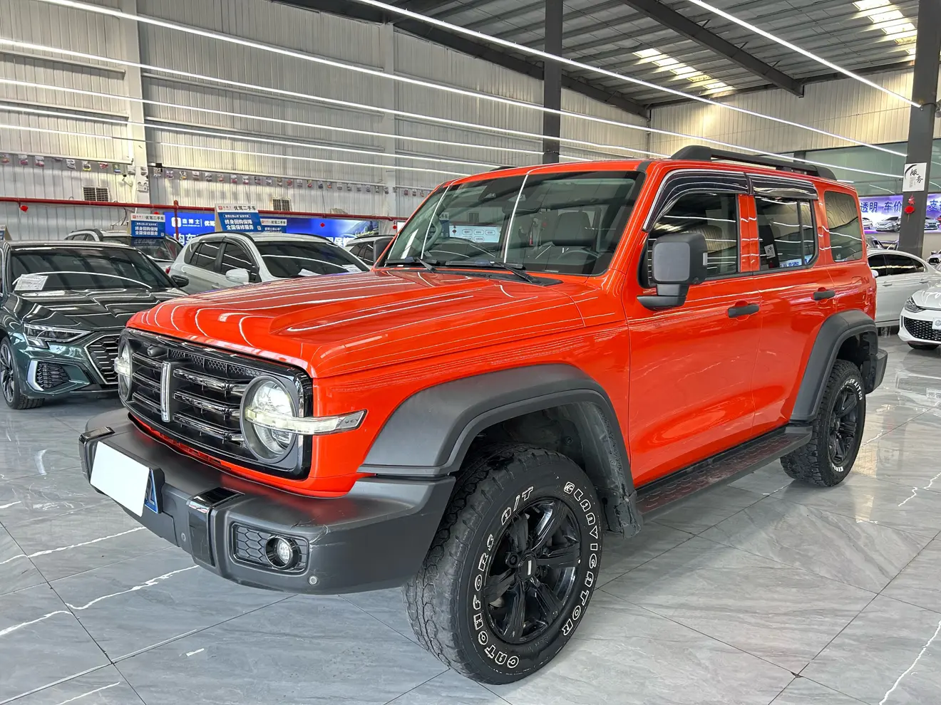 Tank 300  из Китая