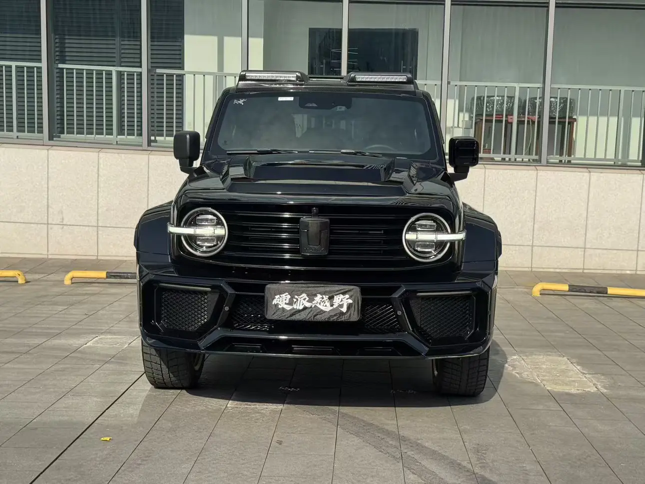 Tank 300  из Китая