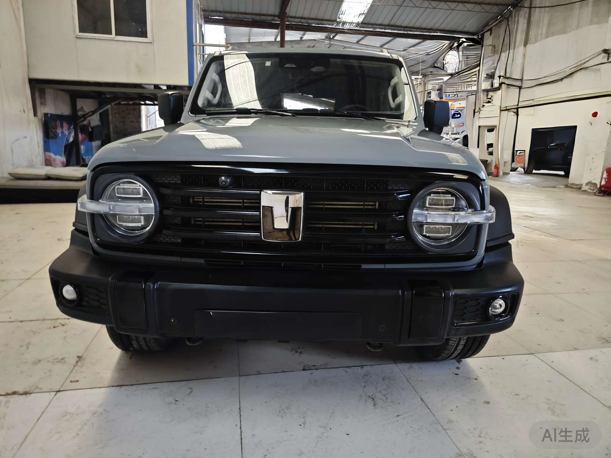 Tank 300  из Китая