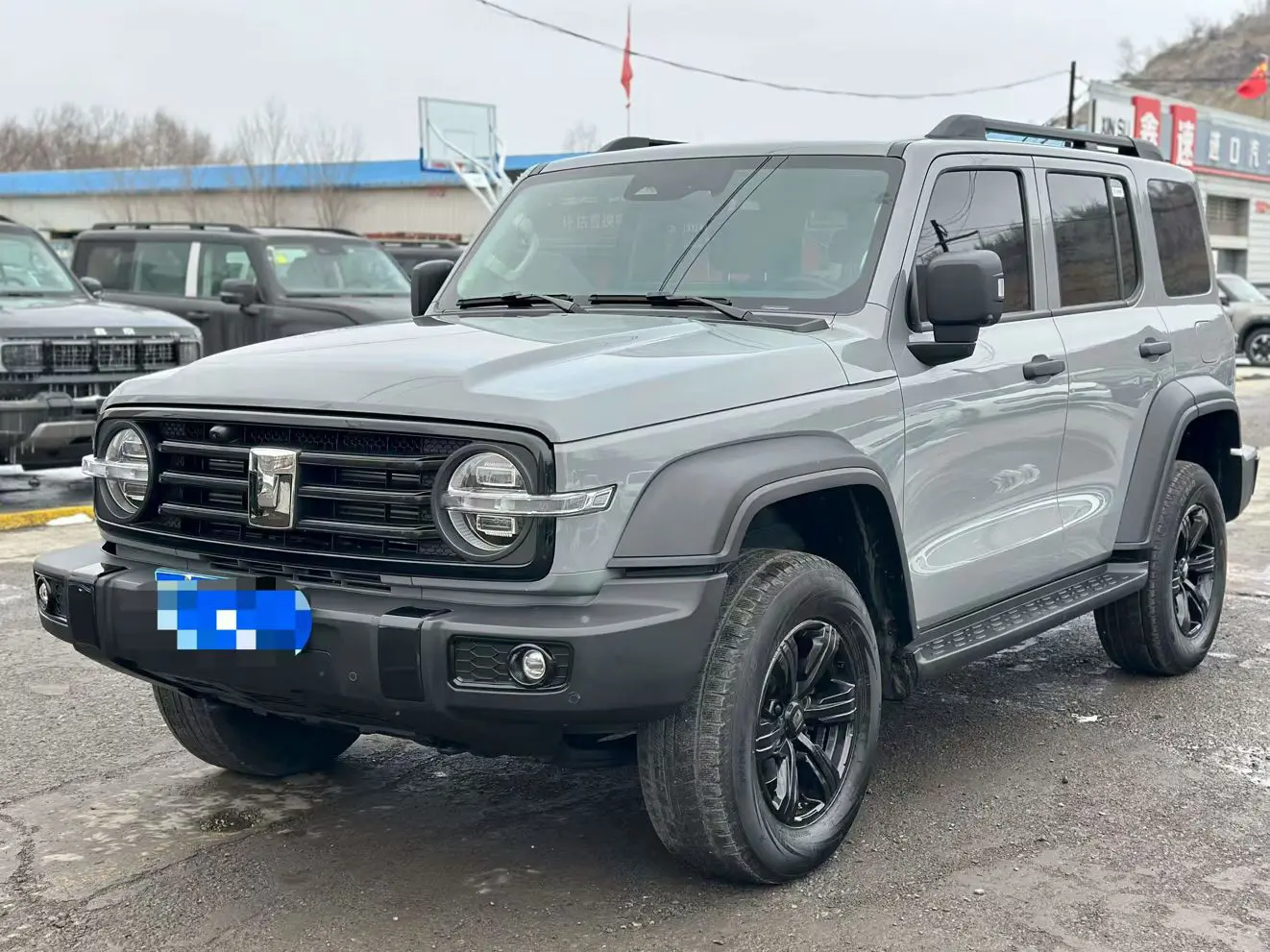 Tank 300  из Китая