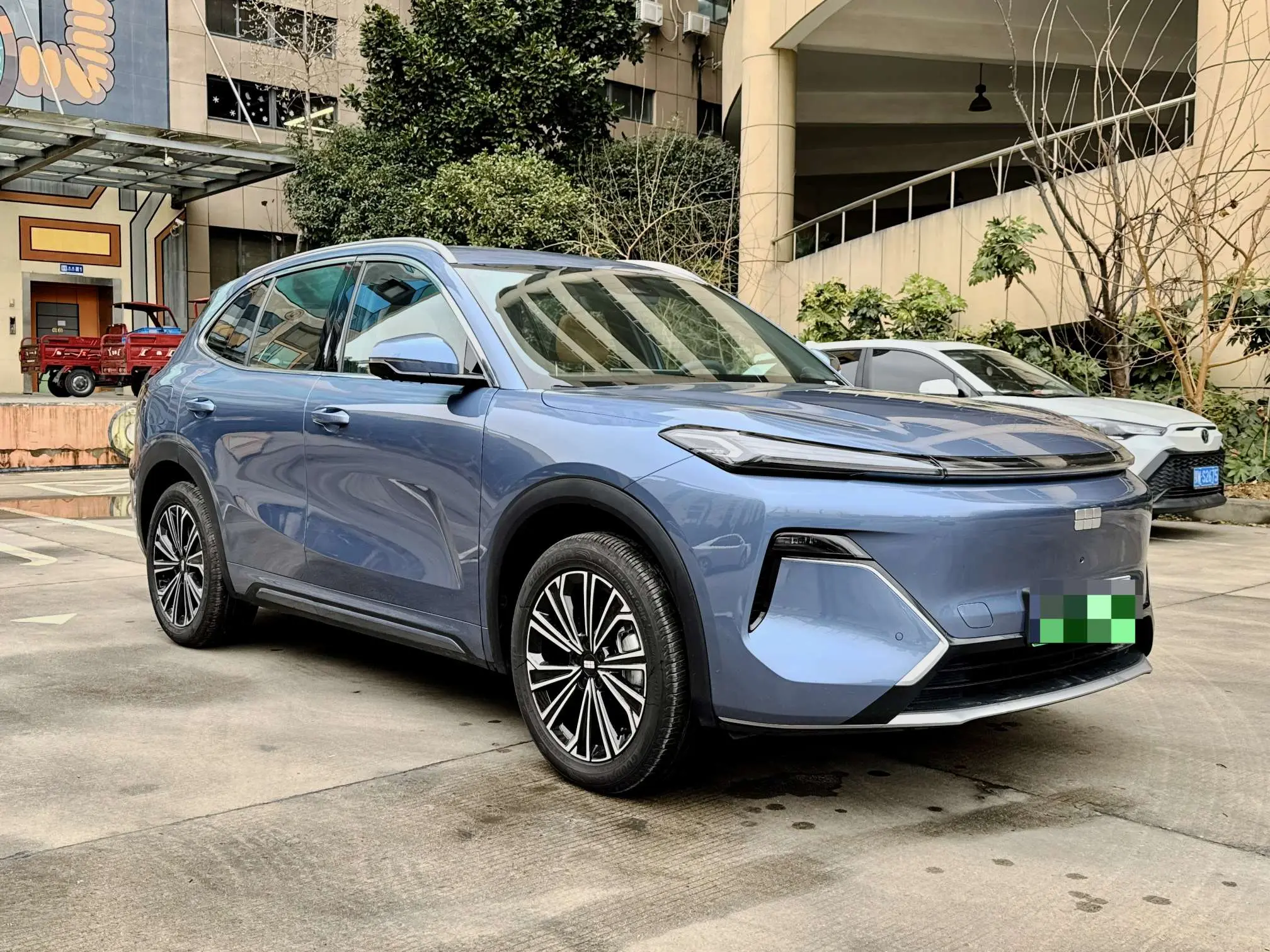 Geely Galaxy Starship 7 EM-i  из Китая