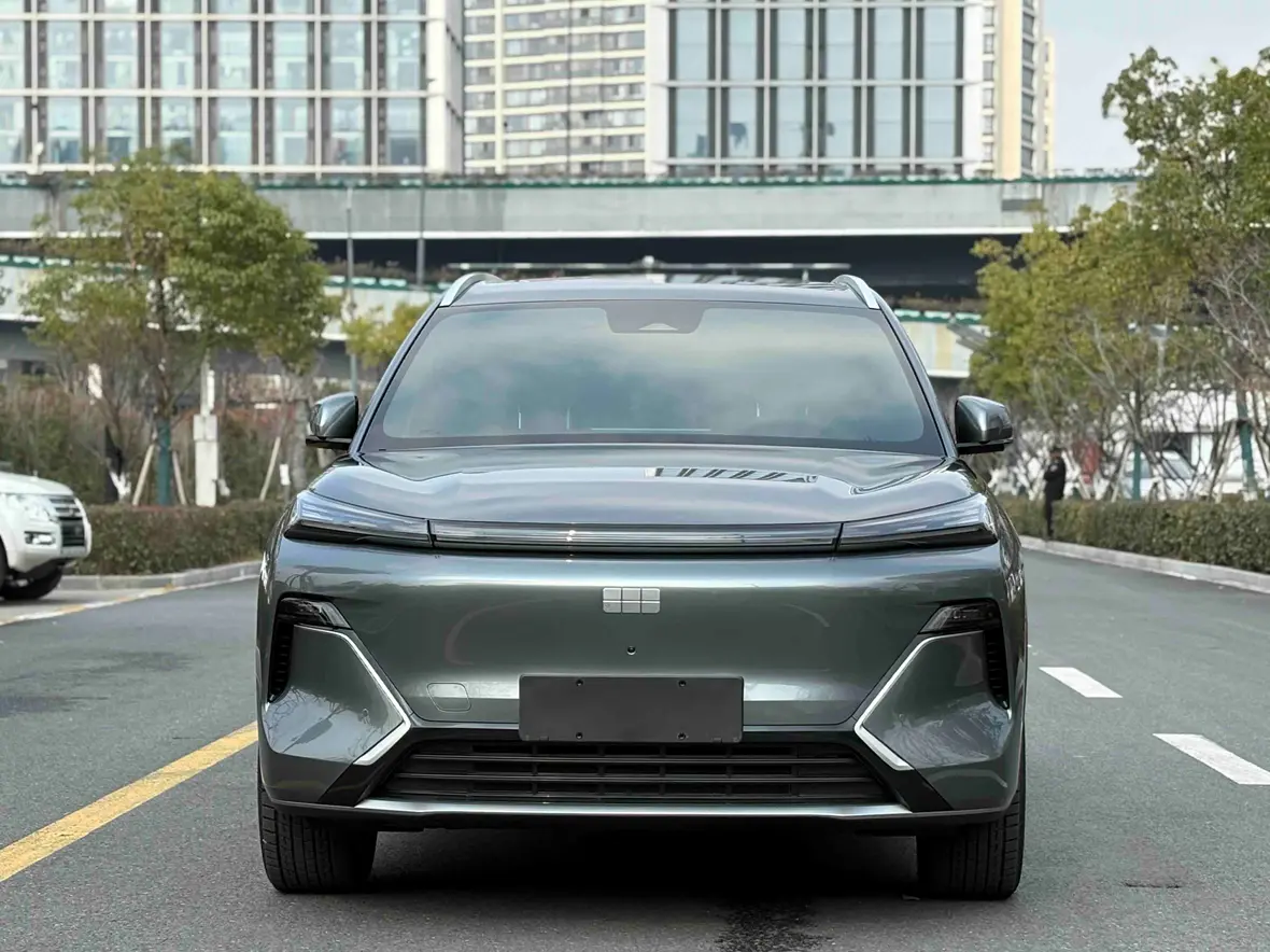 Geely Galaxy Starship 7 EM-i  из Китая