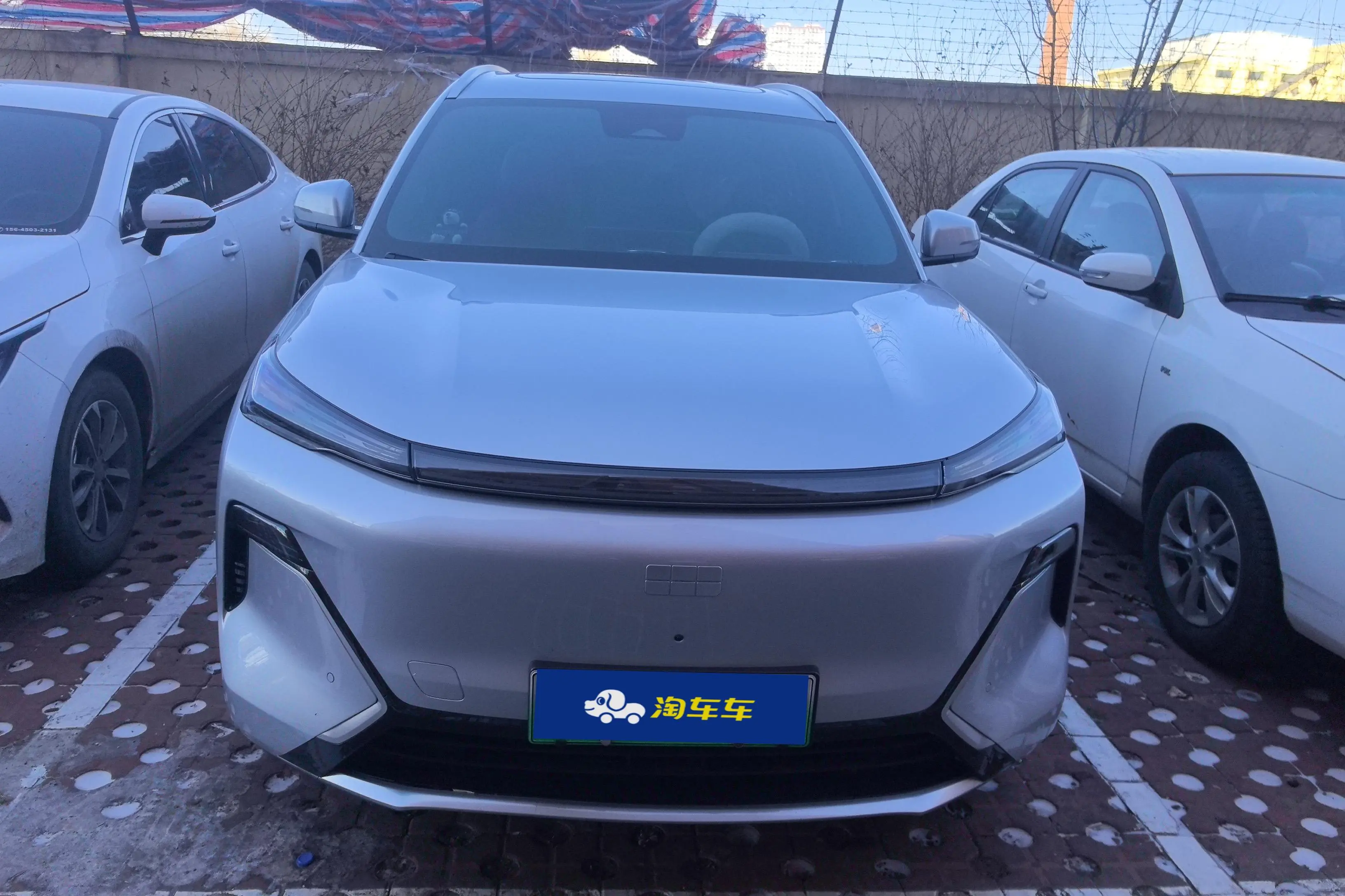 Geely Galaxy Starship 7 EM-i  из Китая