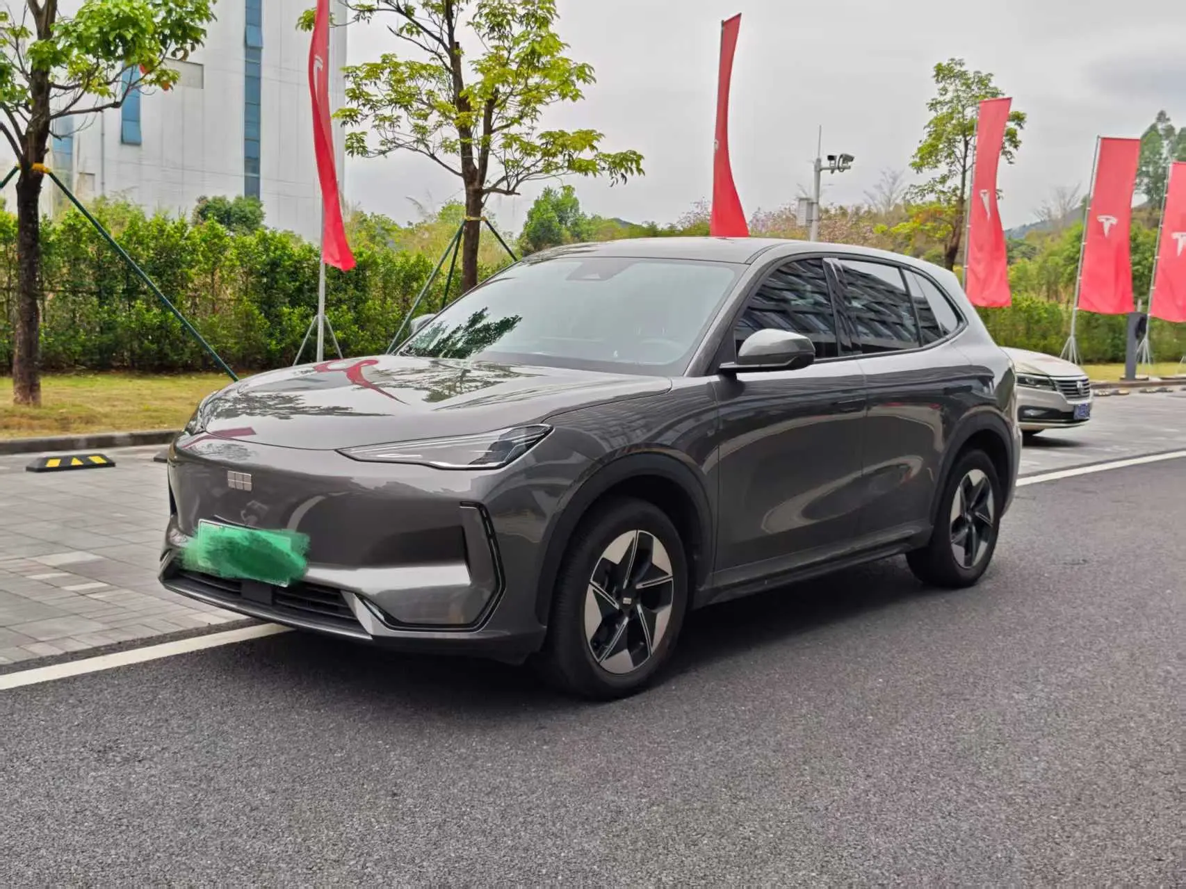 Geely Galaxy E5  из Китая