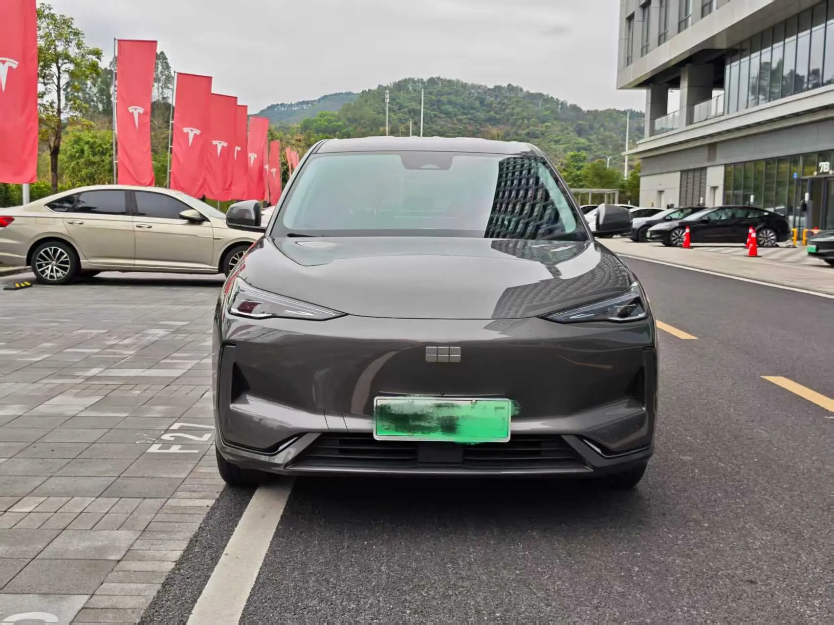 Geely Galaxy E5  из Китая