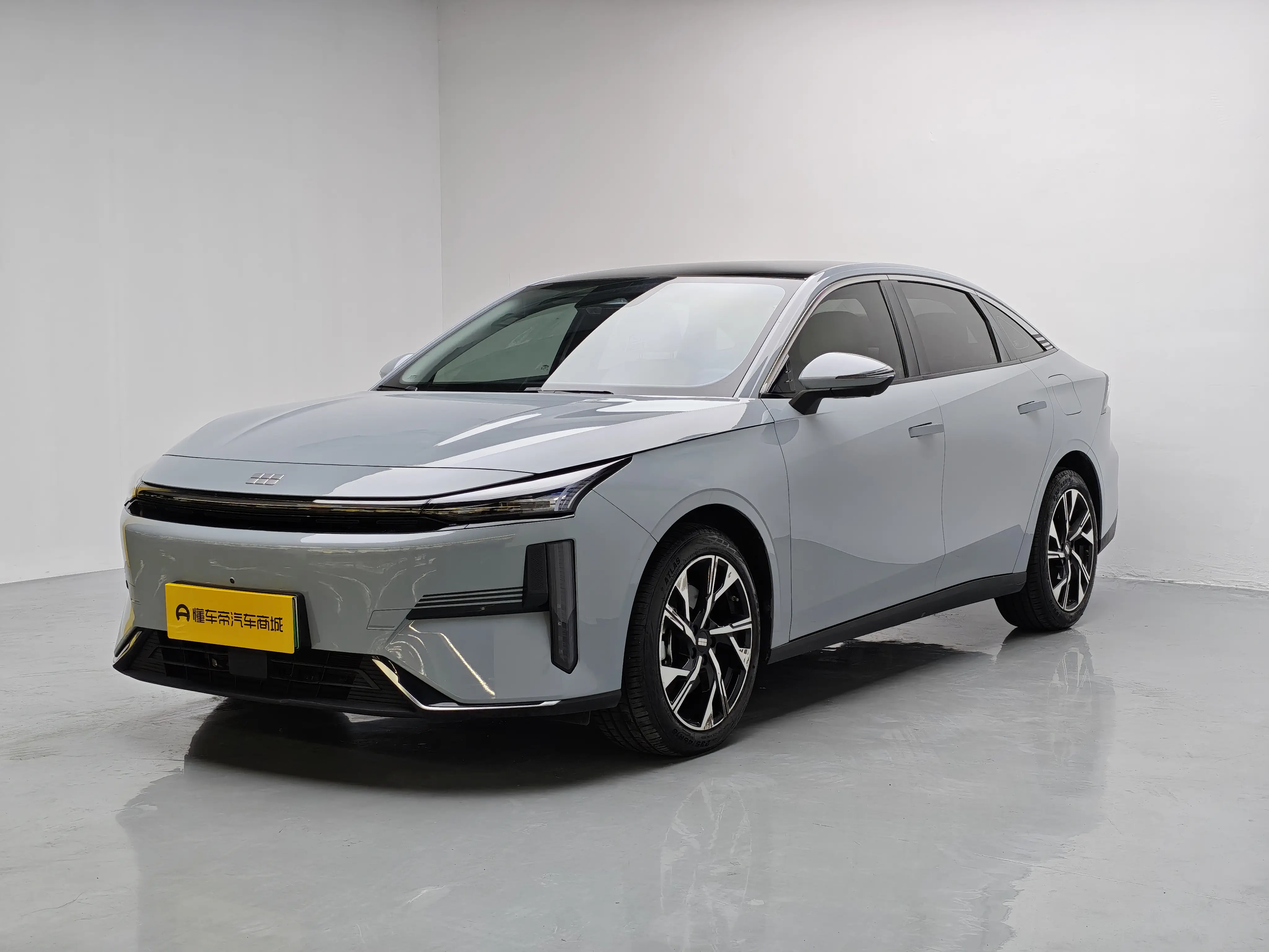 Geely Galaxy L6  из Китая