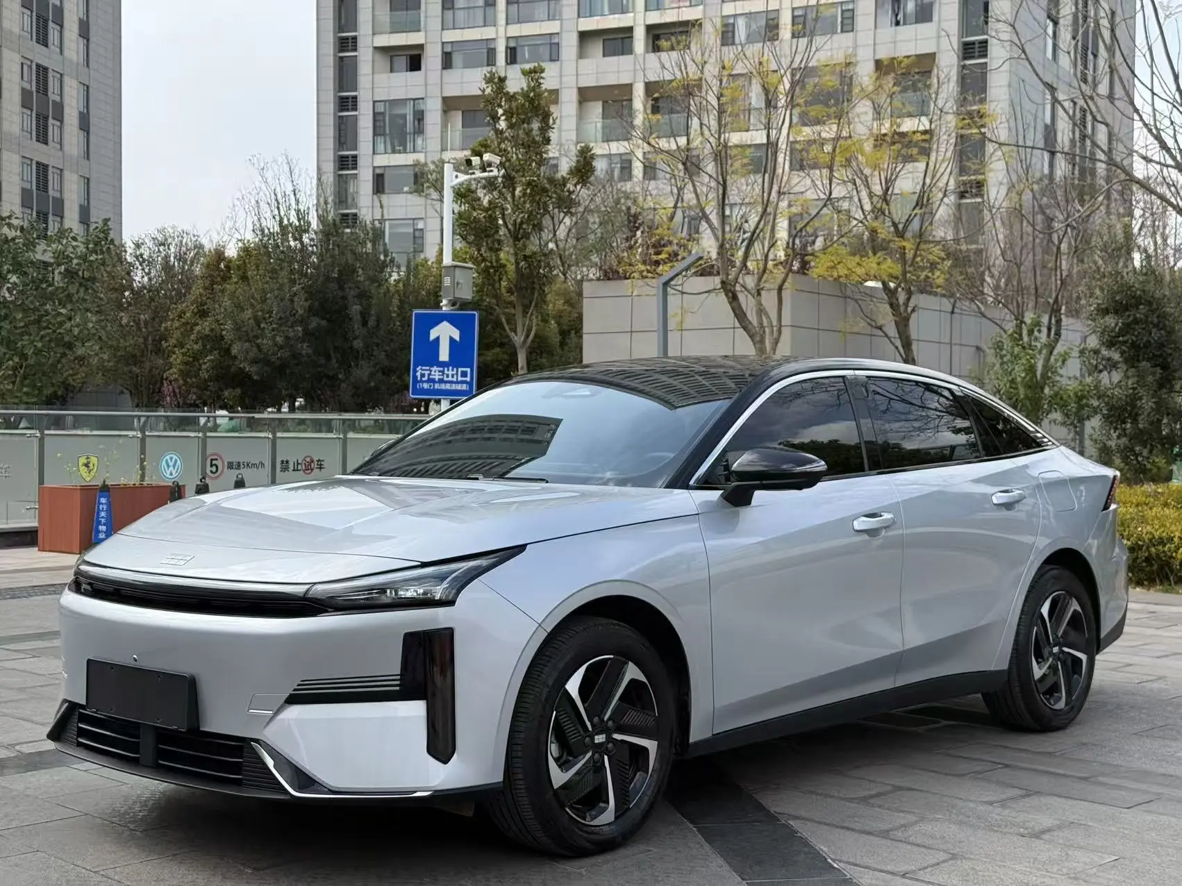 Geely Galaxy L6  из Китая