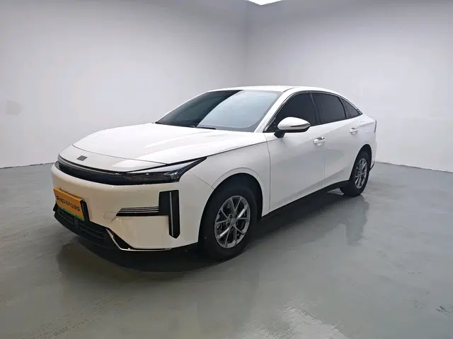 Geely Galaxy L6  из Китая