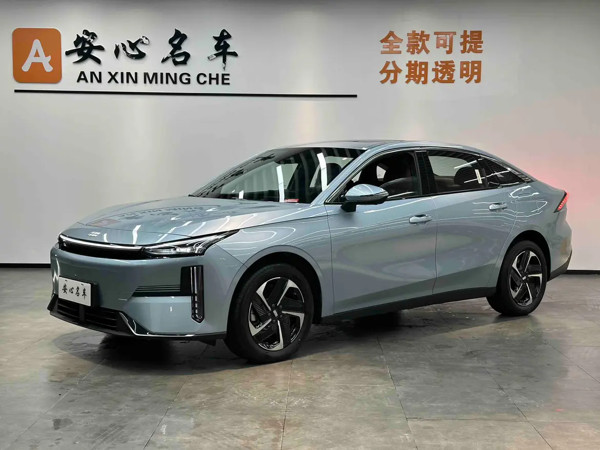 Geely Galaxy L6  из Китая