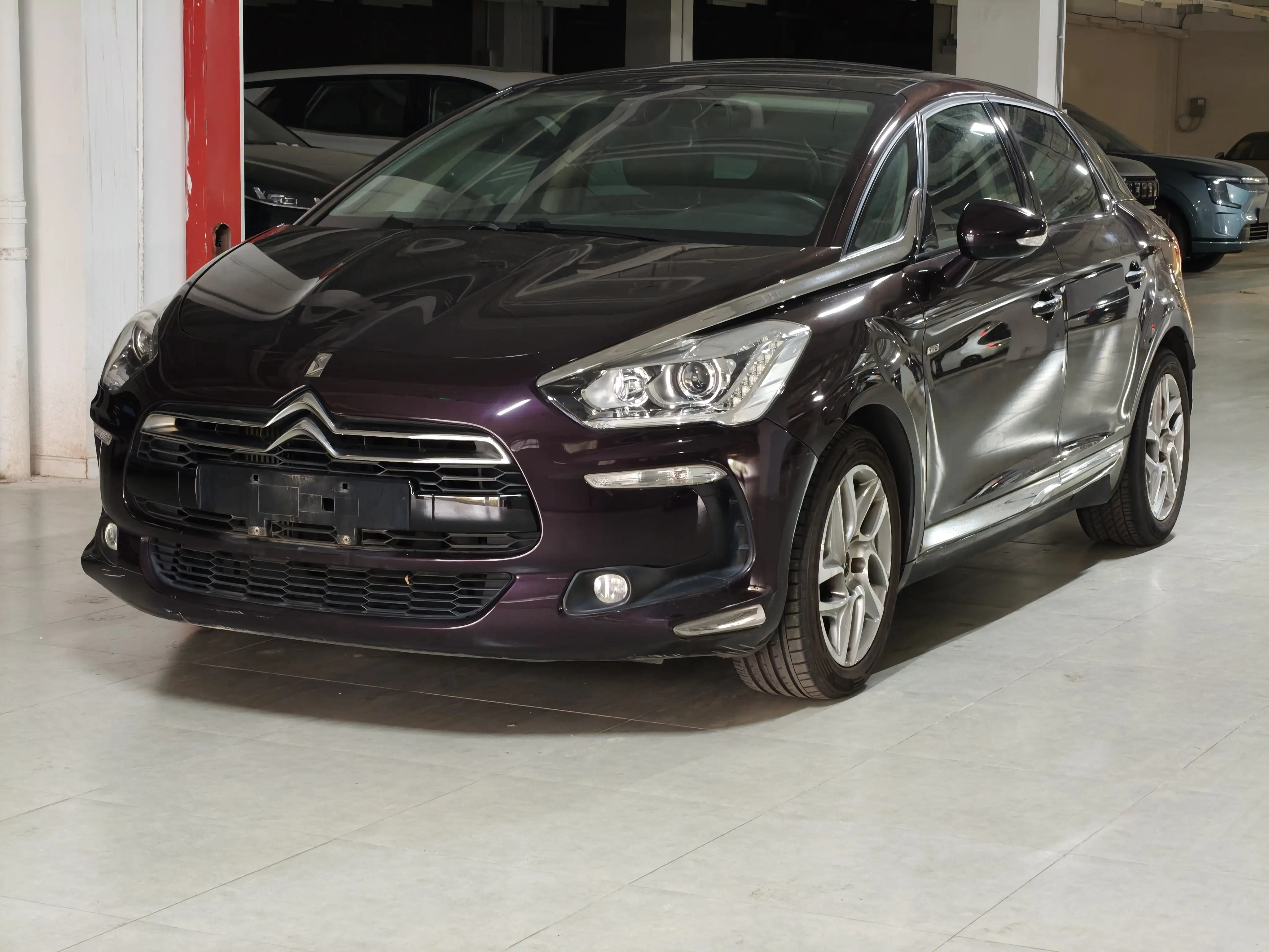 DS 5  из Китая