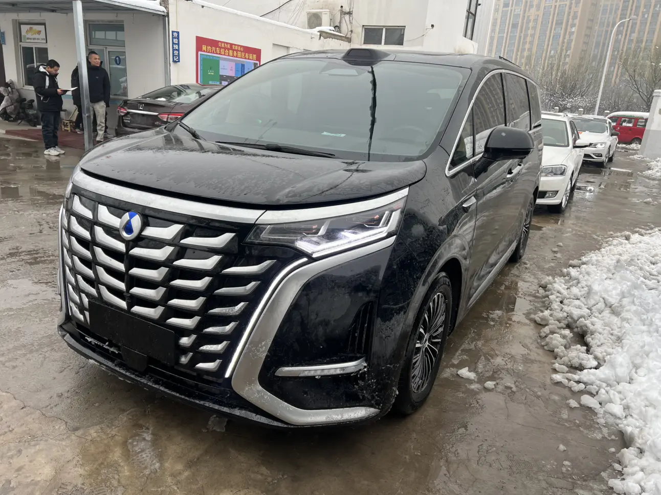 Denza D9 DM  из Китая