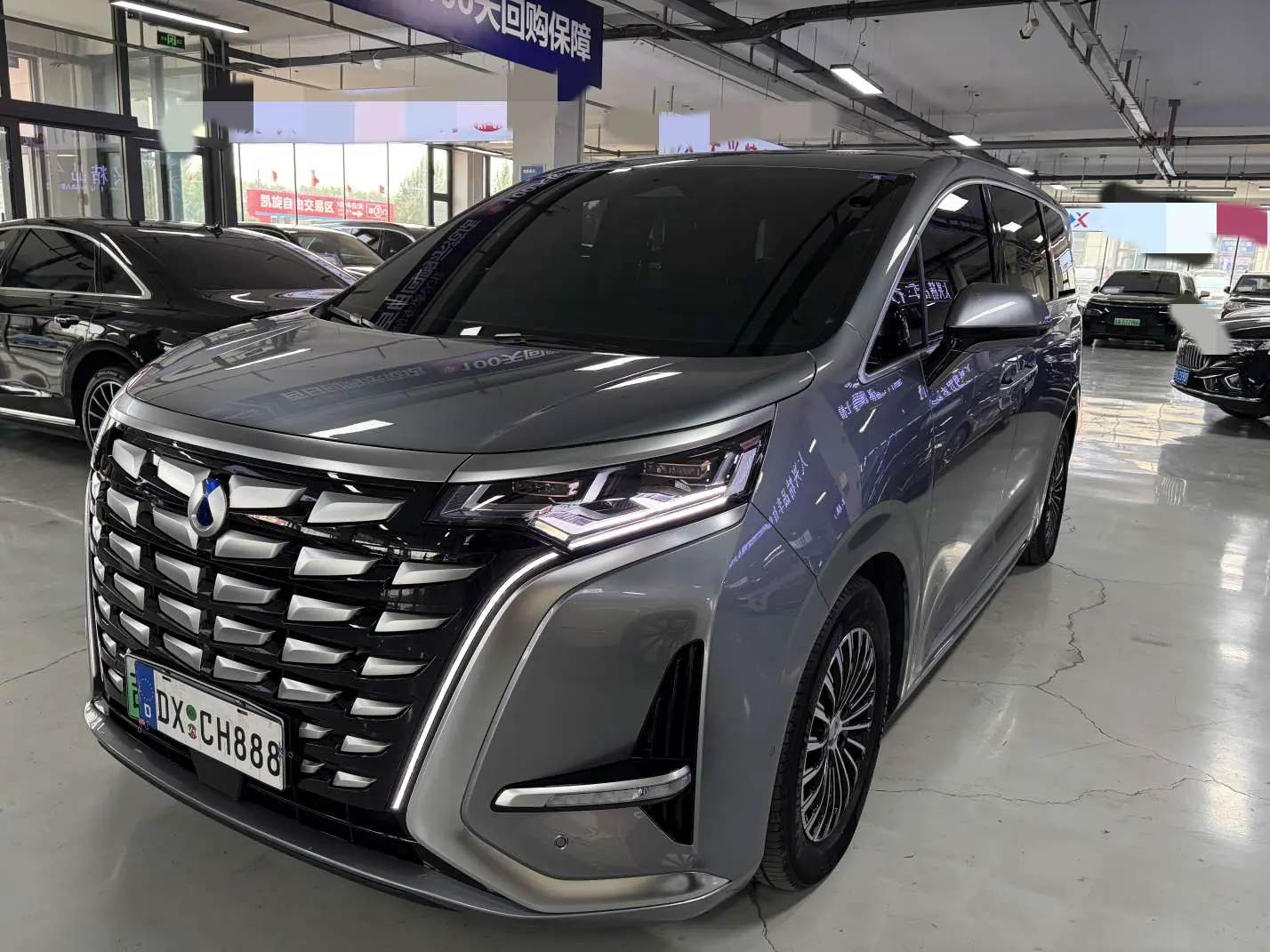 Denza D9 DM  из Китая