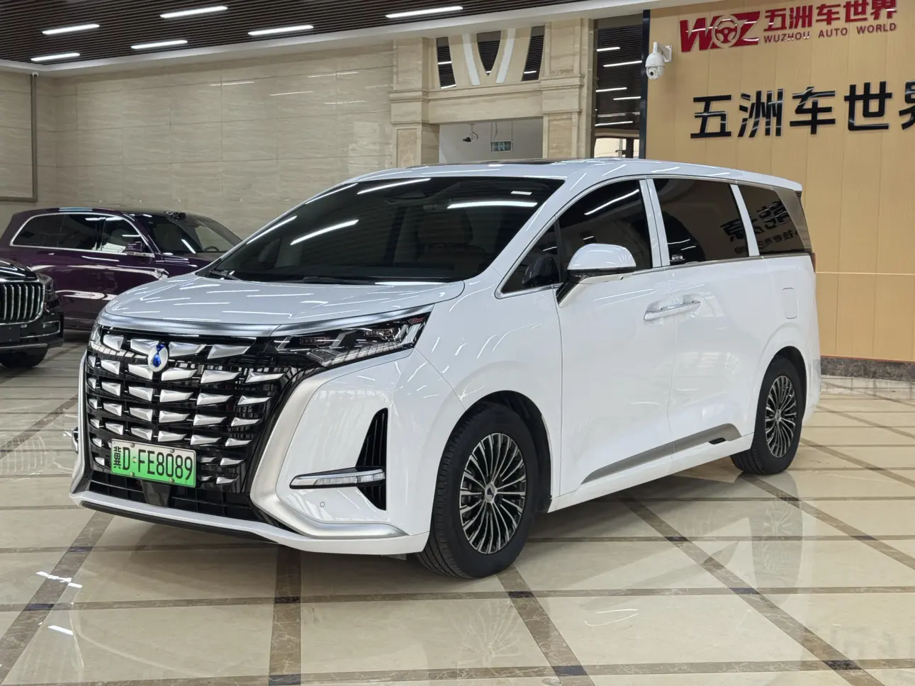 Denza D9 DM  из Китая