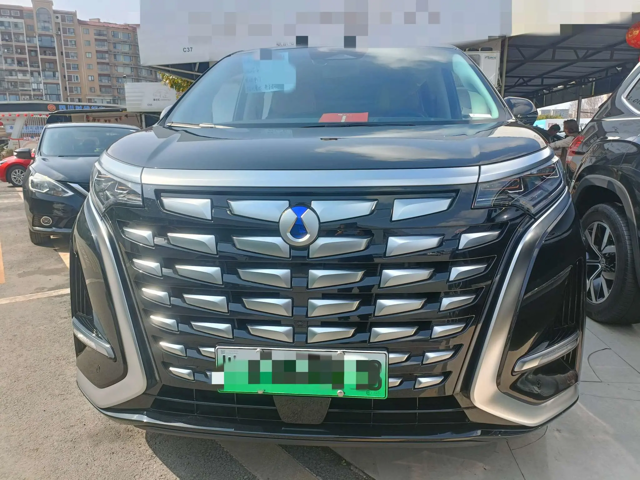 Denza D9 DM  из Китая